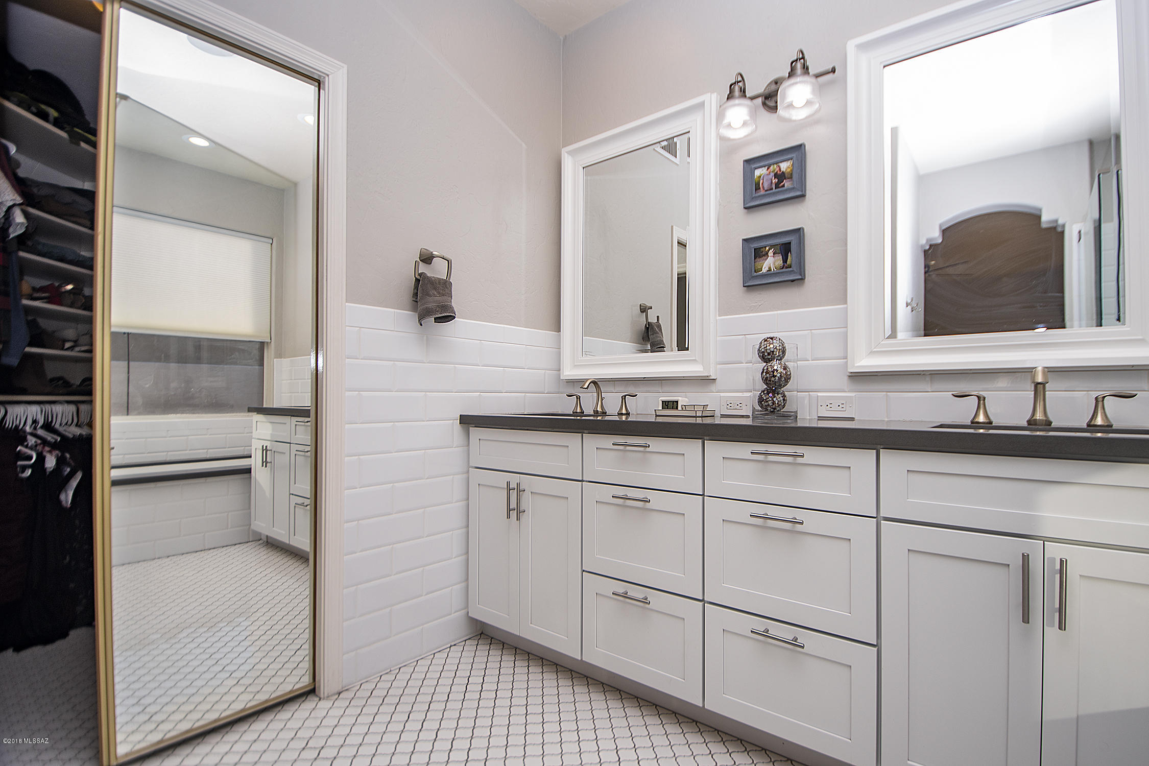 6577 N Shadow Run Drive