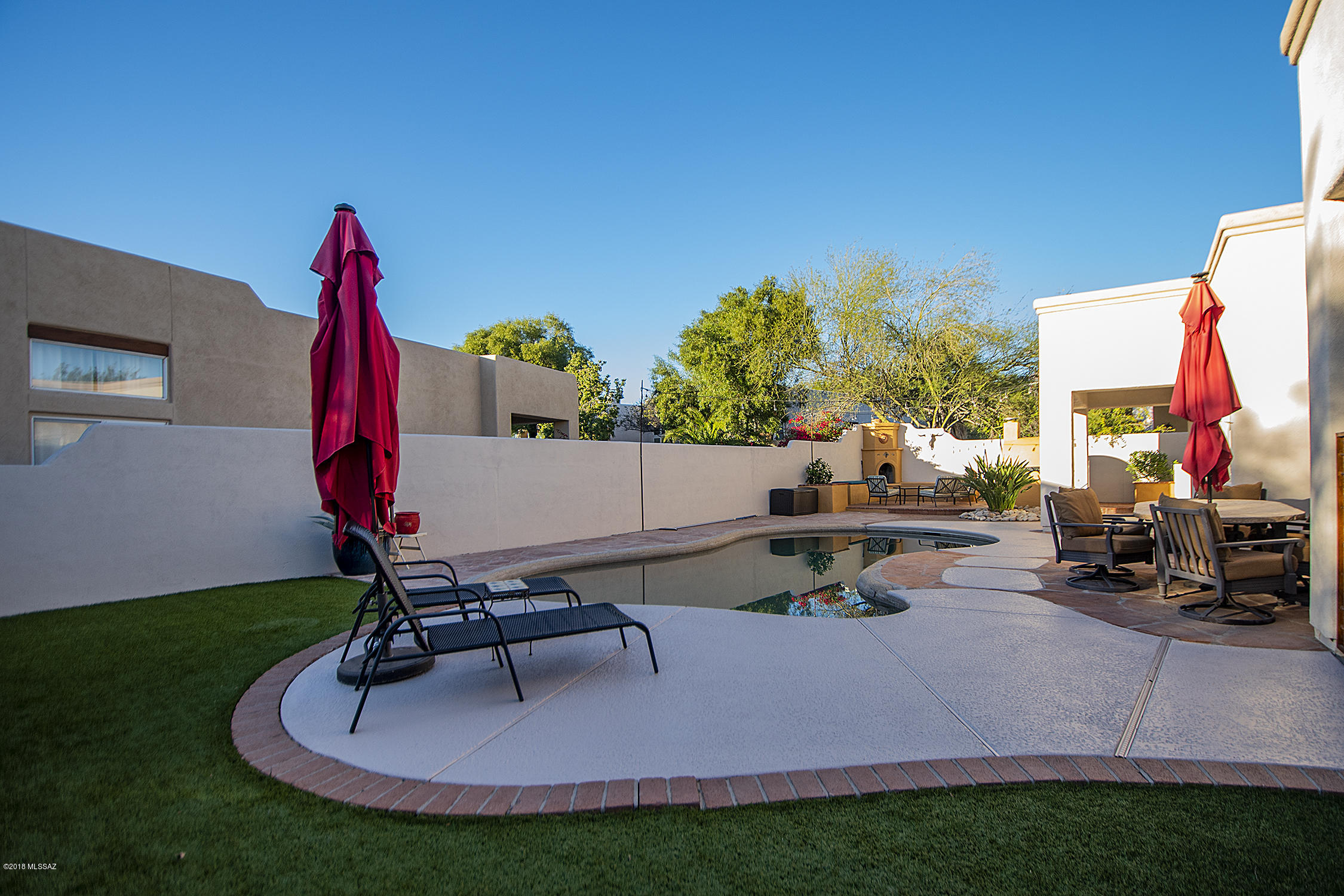 6577 N Shadow Run Drive