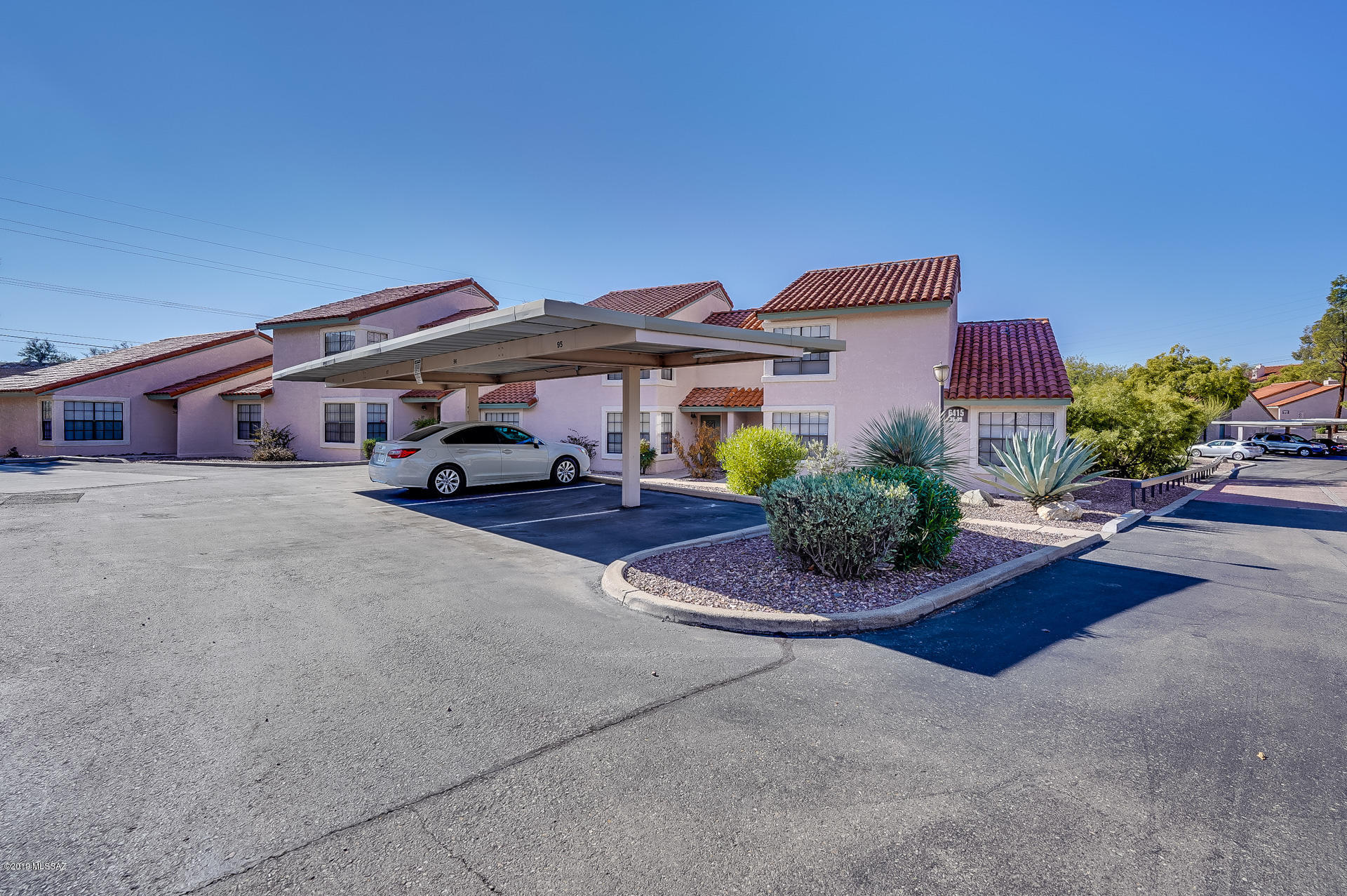 6415 N Tierra De Las Catalinas Unit: 38