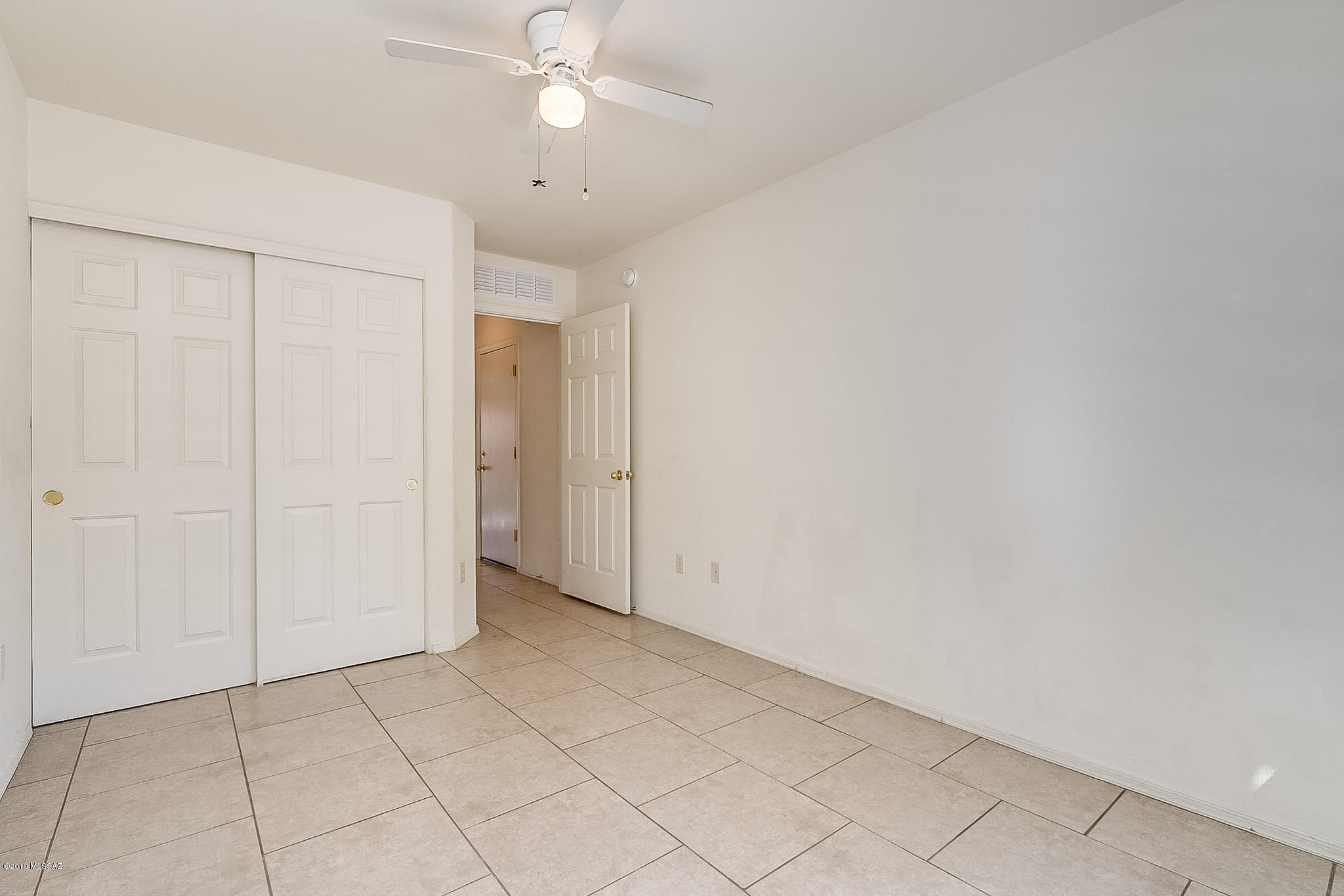 2069 E Calle Gran Desierto