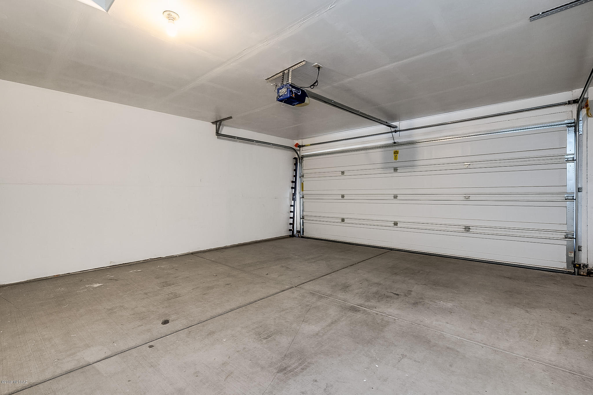 2069 E Calle Gran Desierto