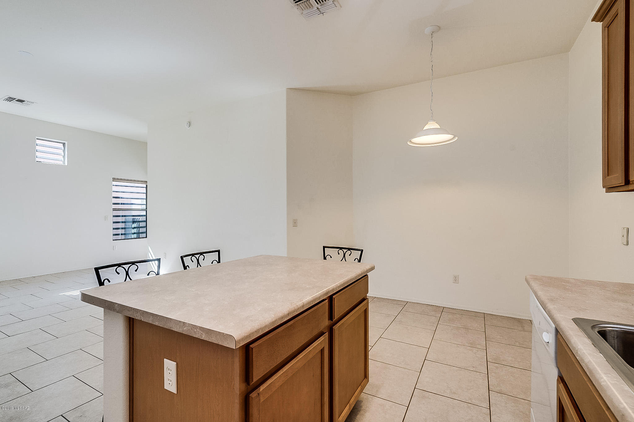 2069 E Calle Gran Desierto