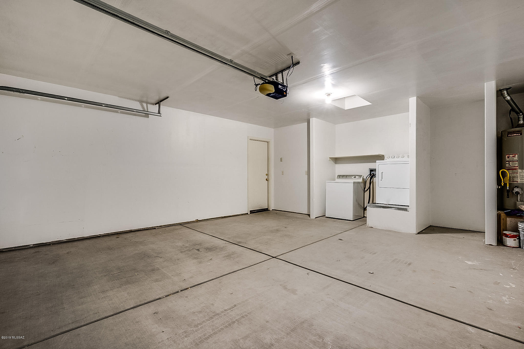 2069 E Calle Gran Desierto