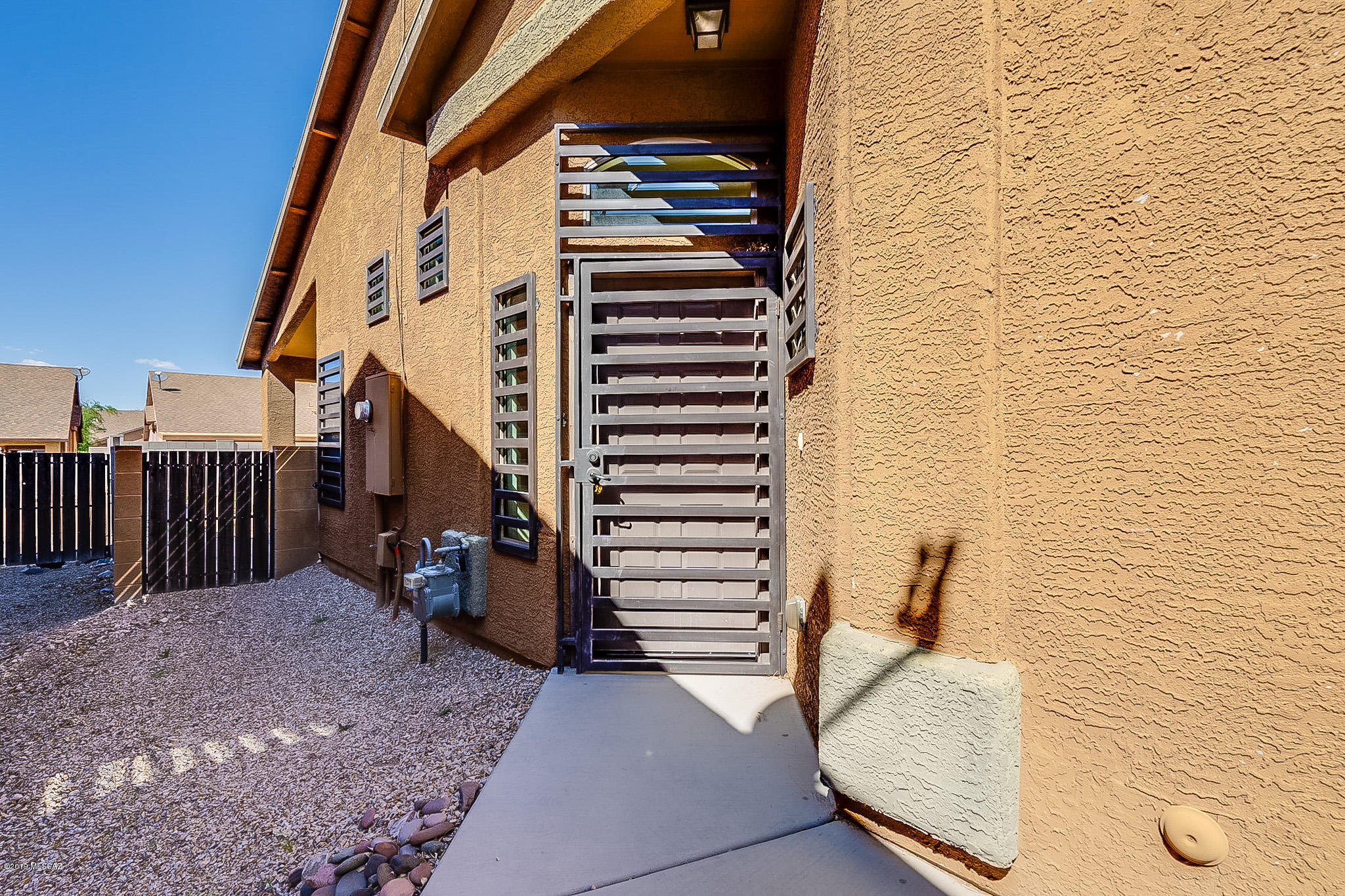 2069 E Calle Gran Desierto