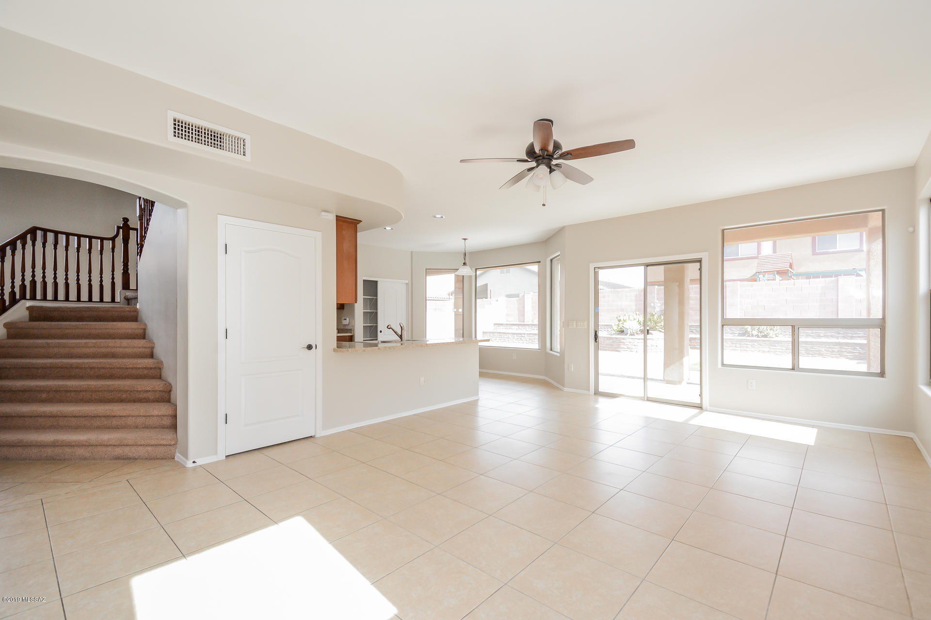 233 W Calle Patio Lindo