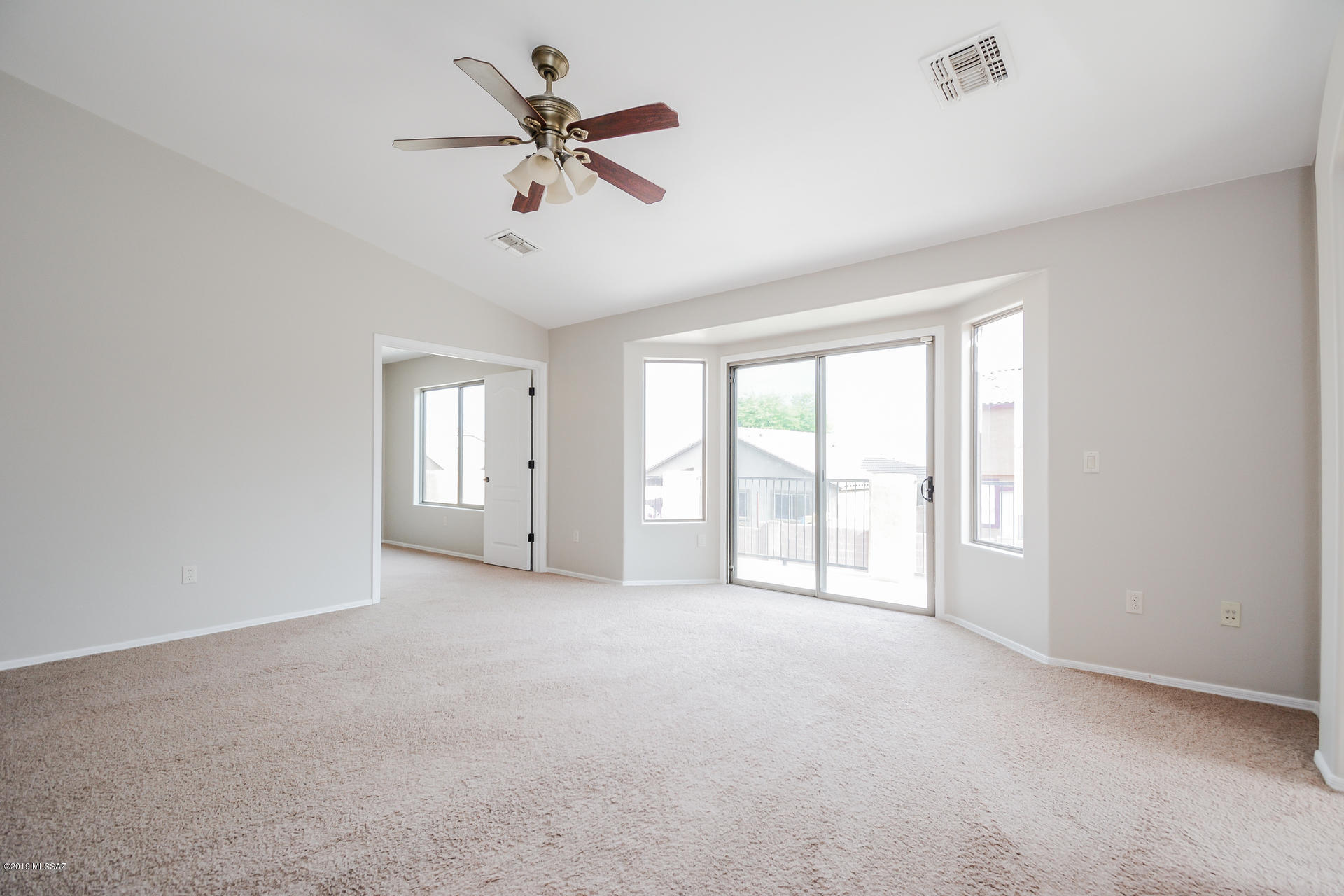 233 W Calle Patio Lindo