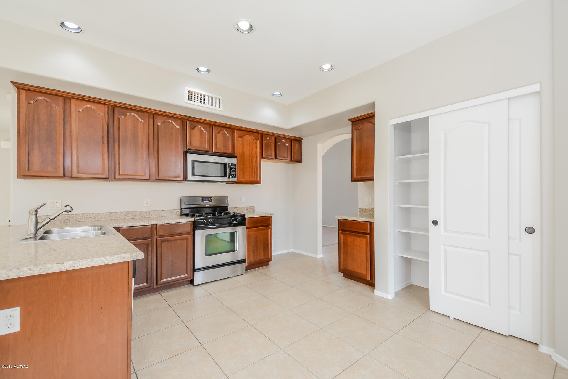 233 W Calle Patio Lindo