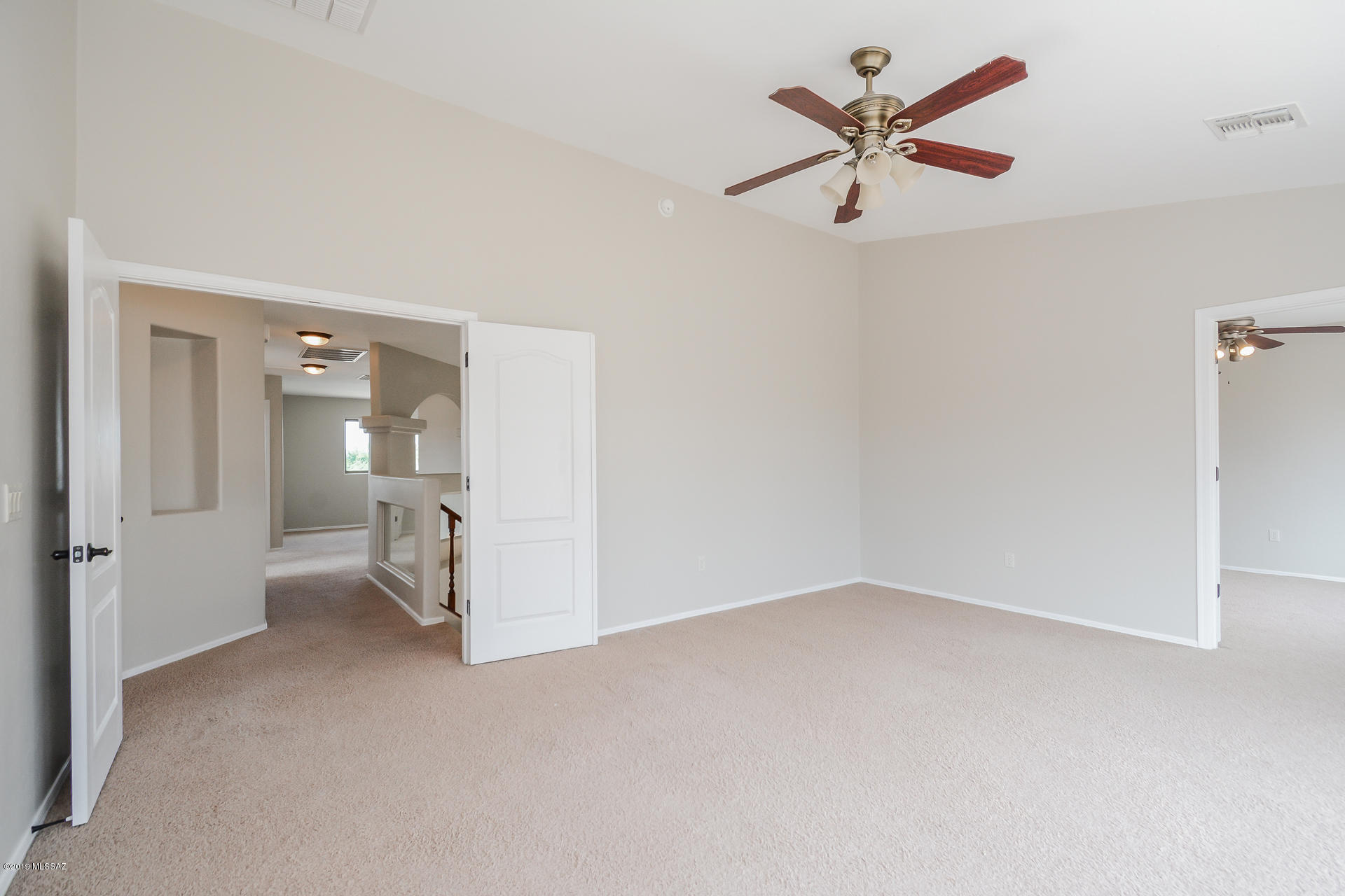 233 W Calle Patio Lindo