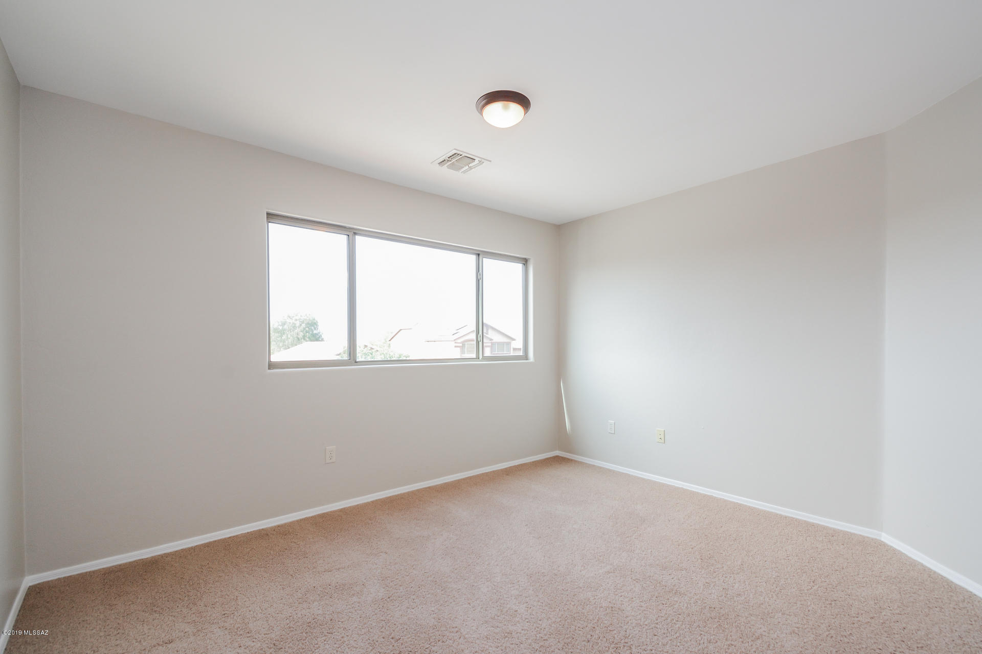 233 W Calle Patio Lindo