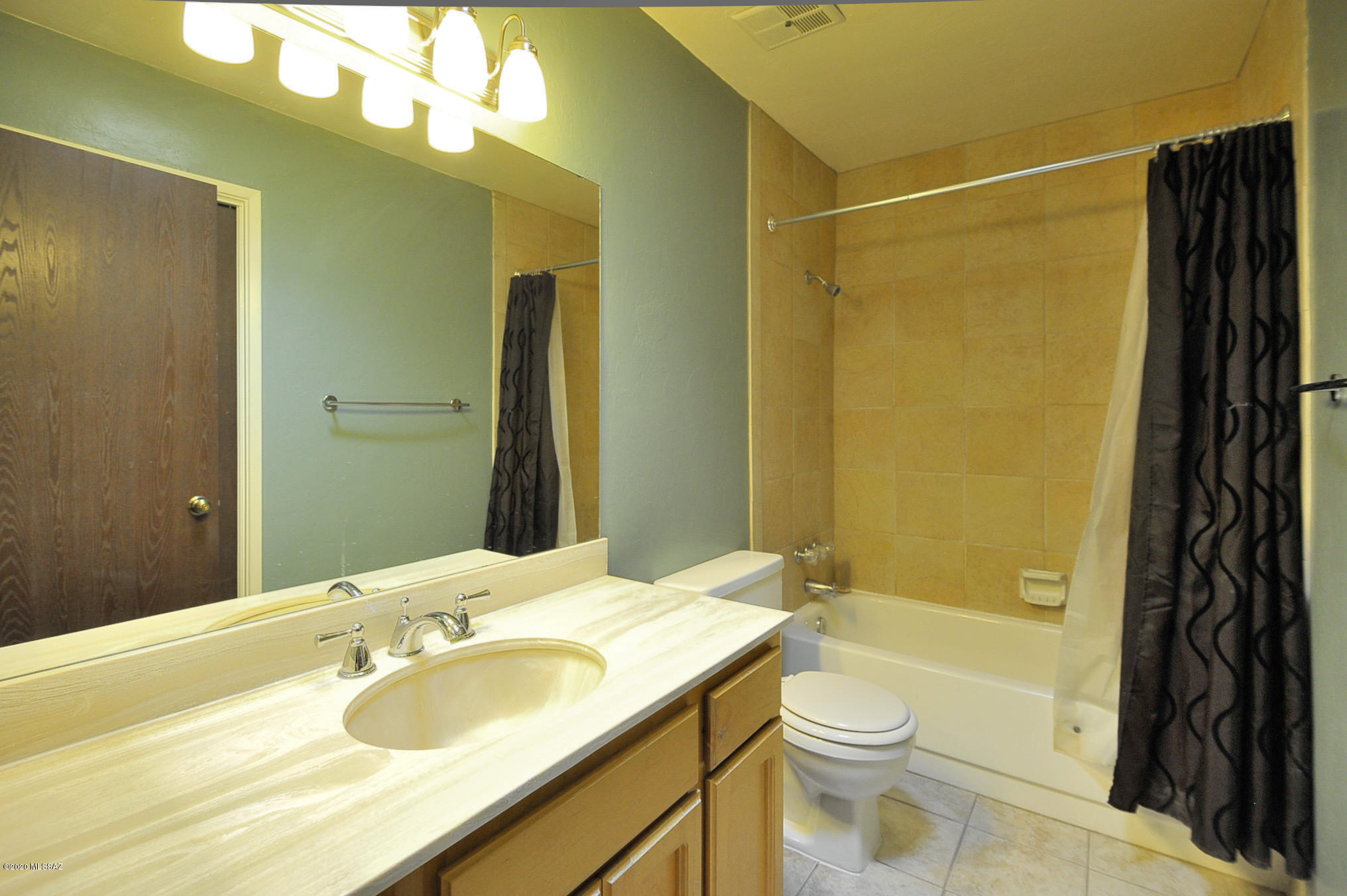 4234 E Presidio Road