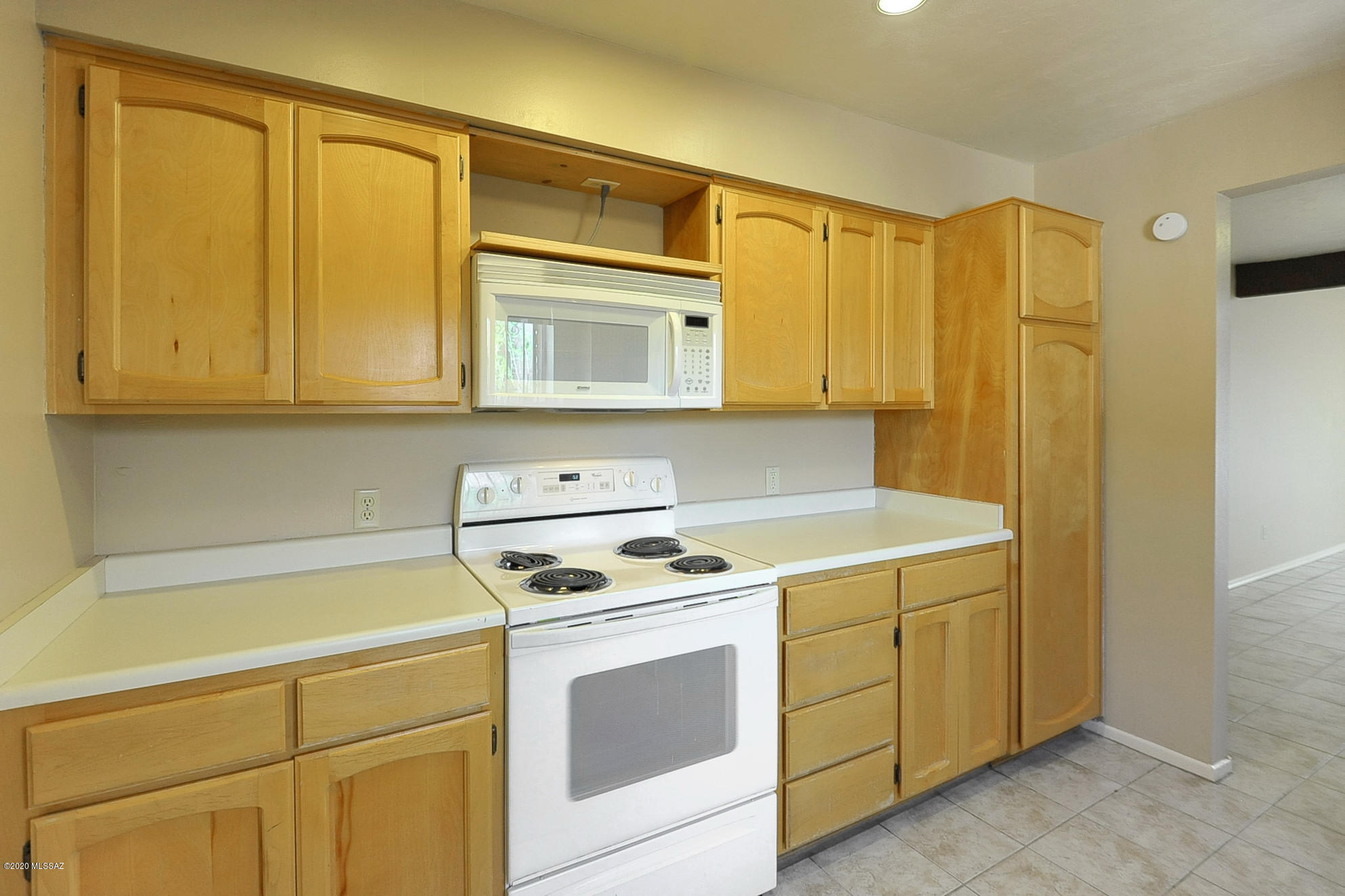 4234 E Presidio Road