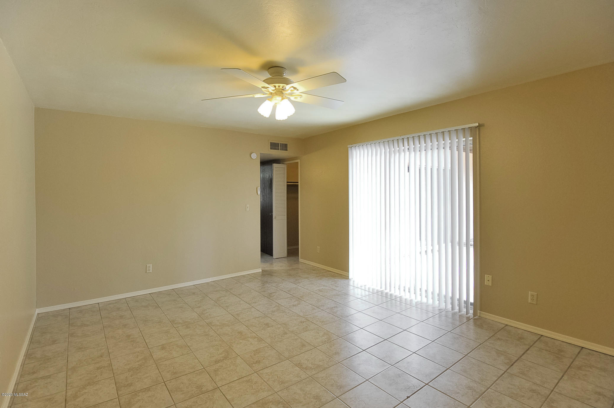 4234 E Presidio Road