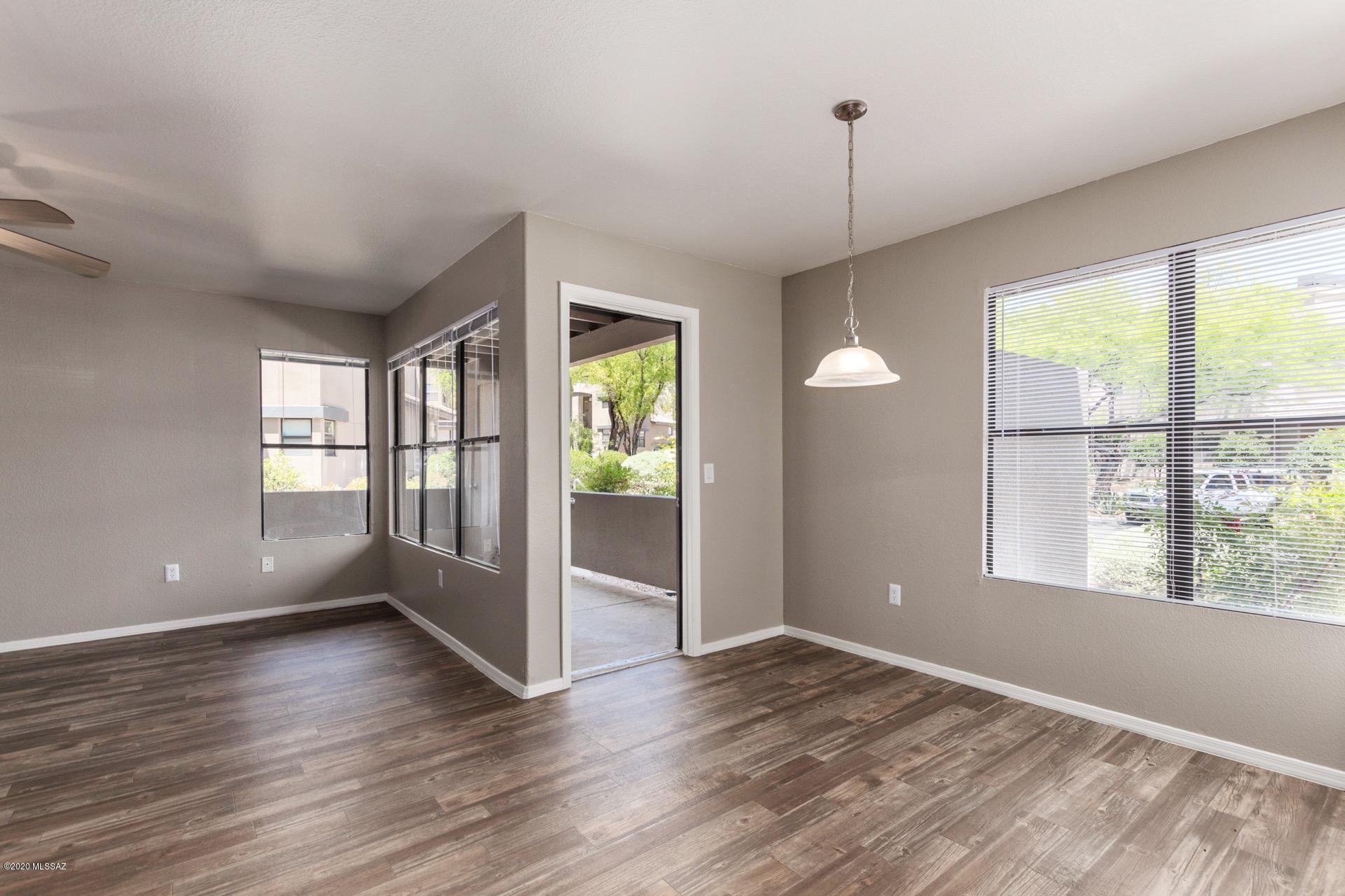5855 N Kolb Road Unit: 8106