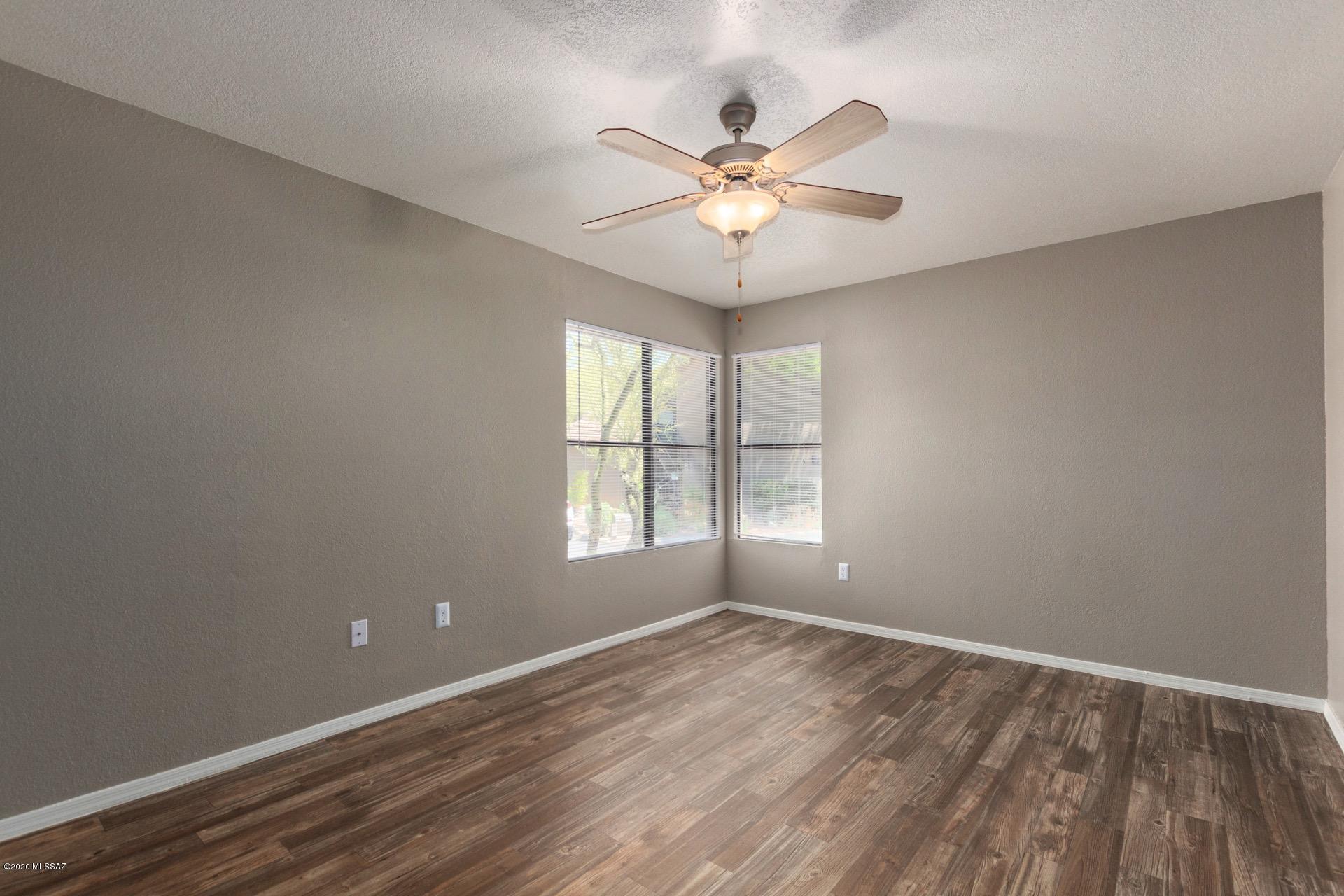 5855 N Kolb Road Unit: 8106
