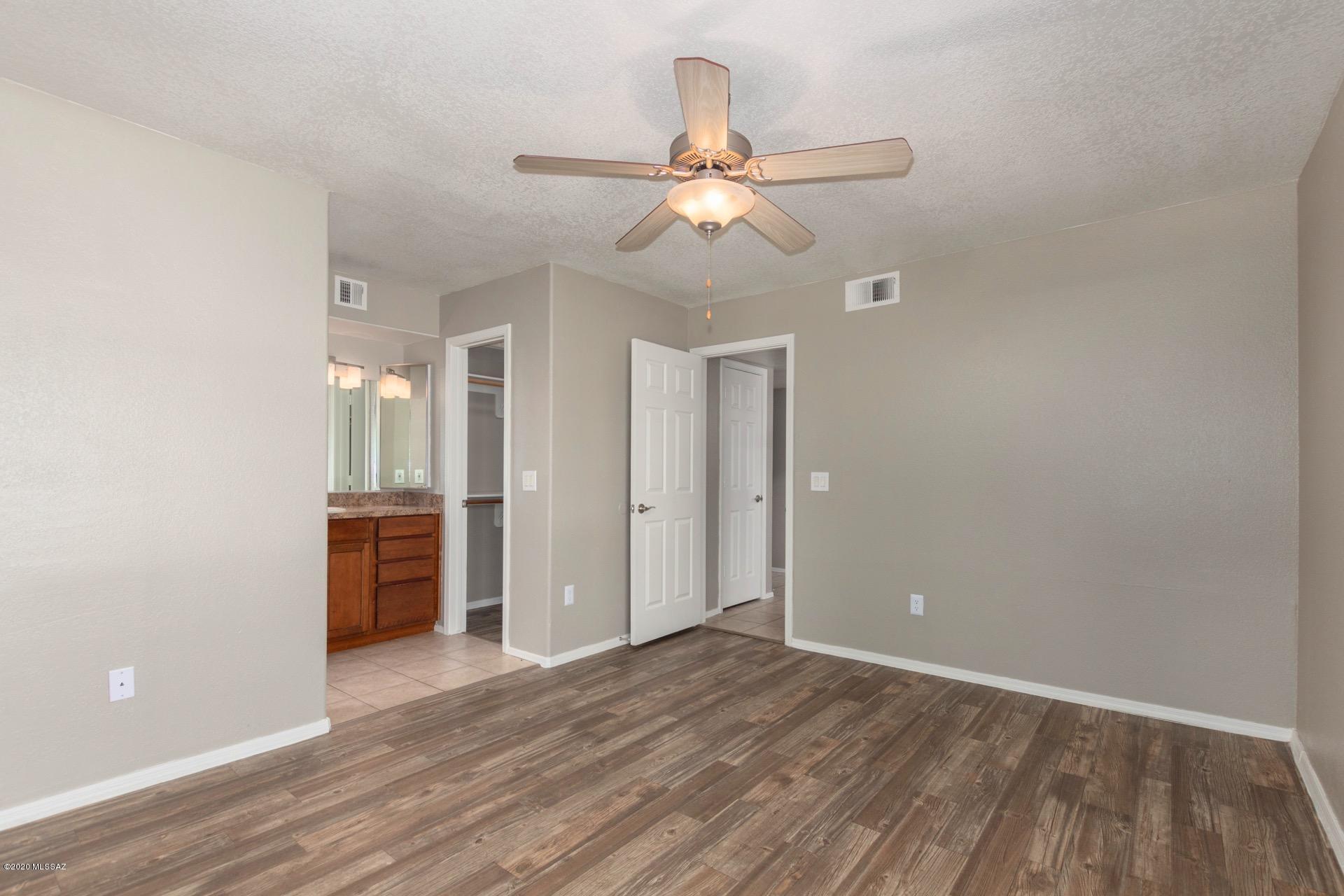 5855 N Kolb Road Unit: 8106