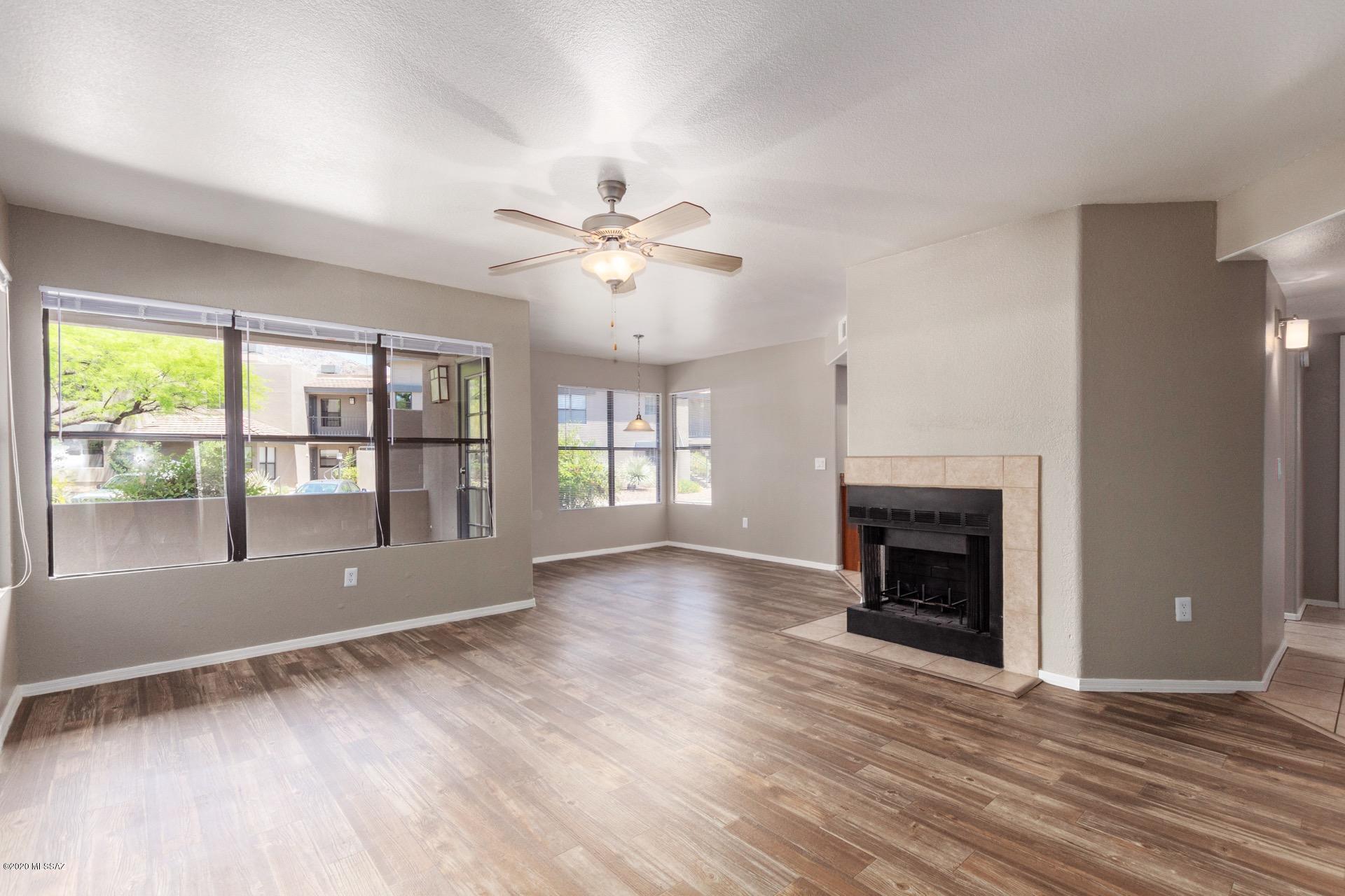 5855 N Kolb Road Unit: 8106