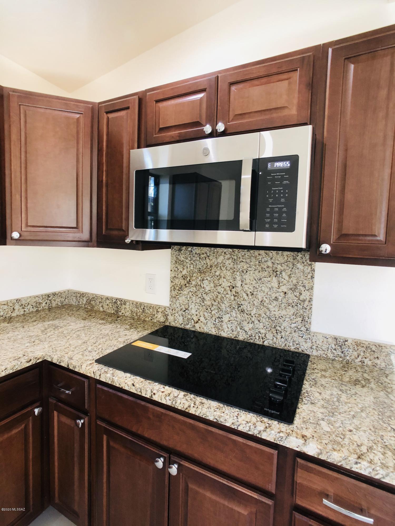 1173 E Seneca Street