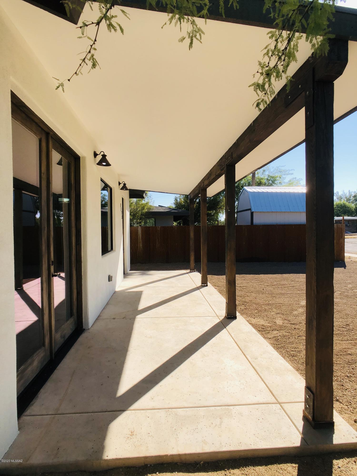 1173 E Seneca Street