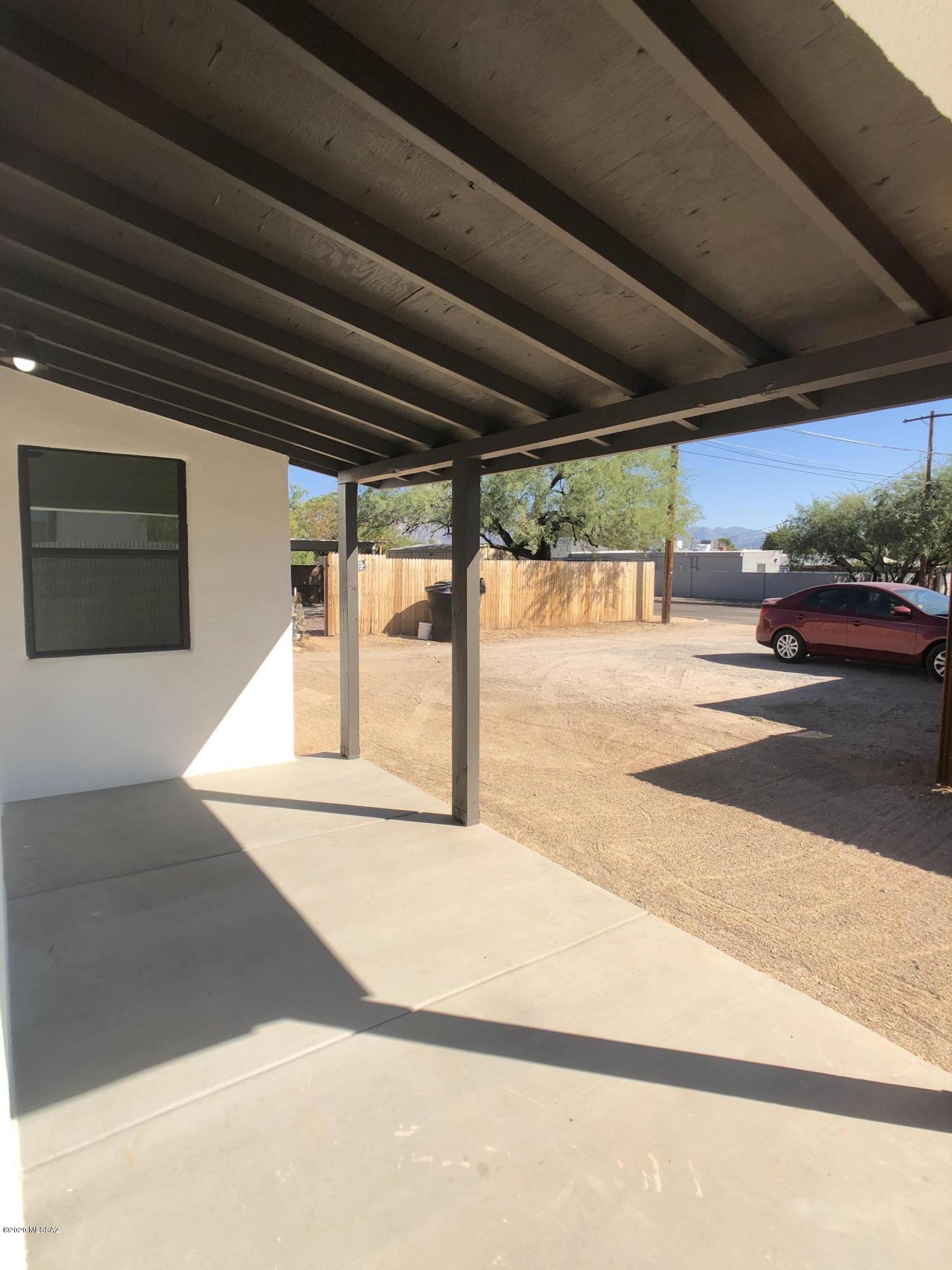 1173 E Seneca Street