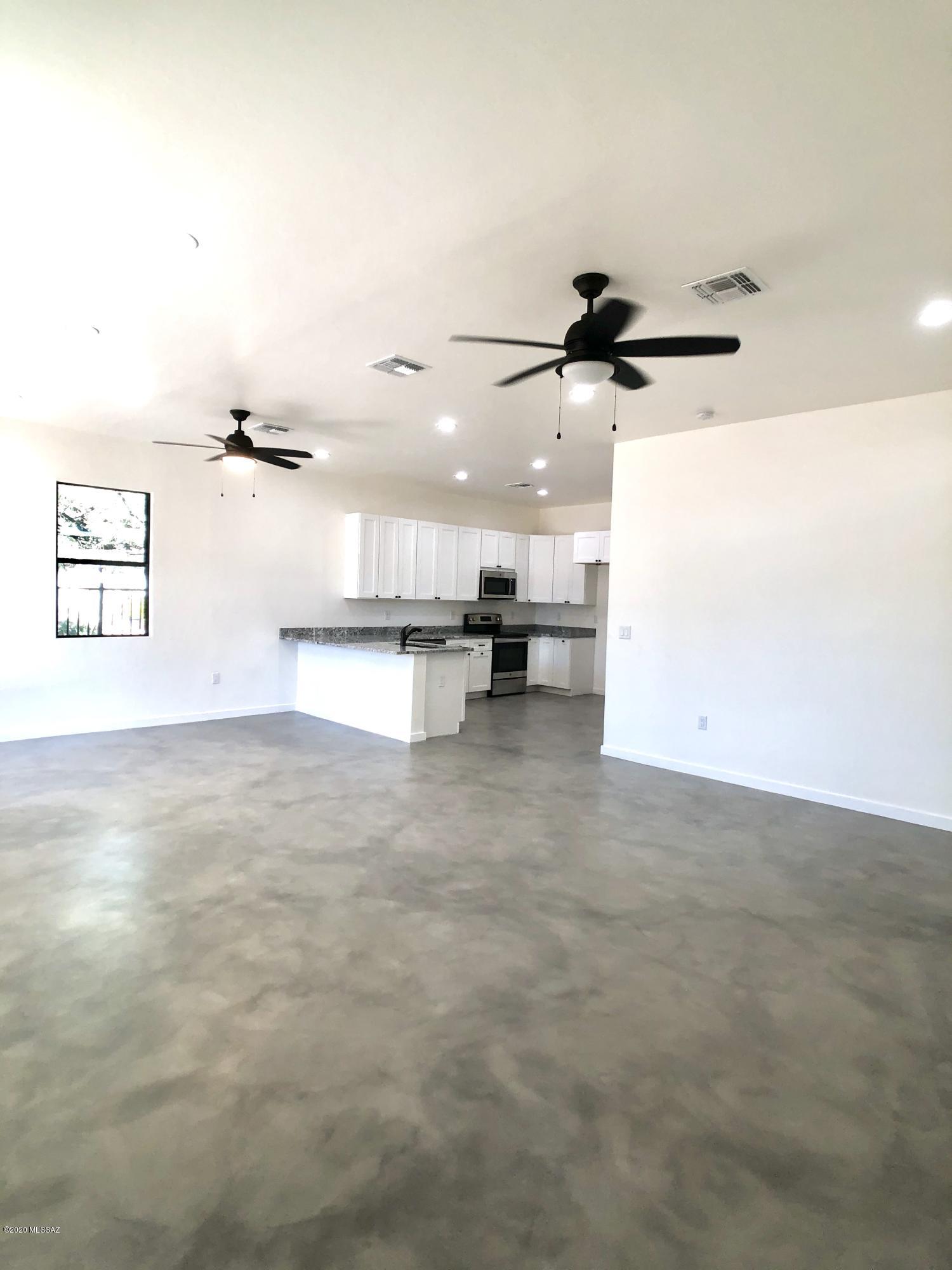 1173 E Seneca Street