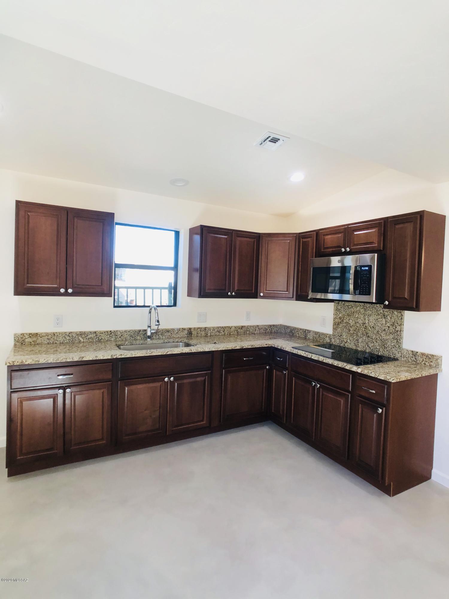 1173 E Seneca Street