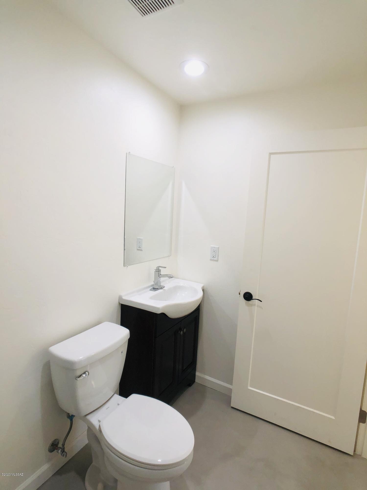 1173 E Seneca Street