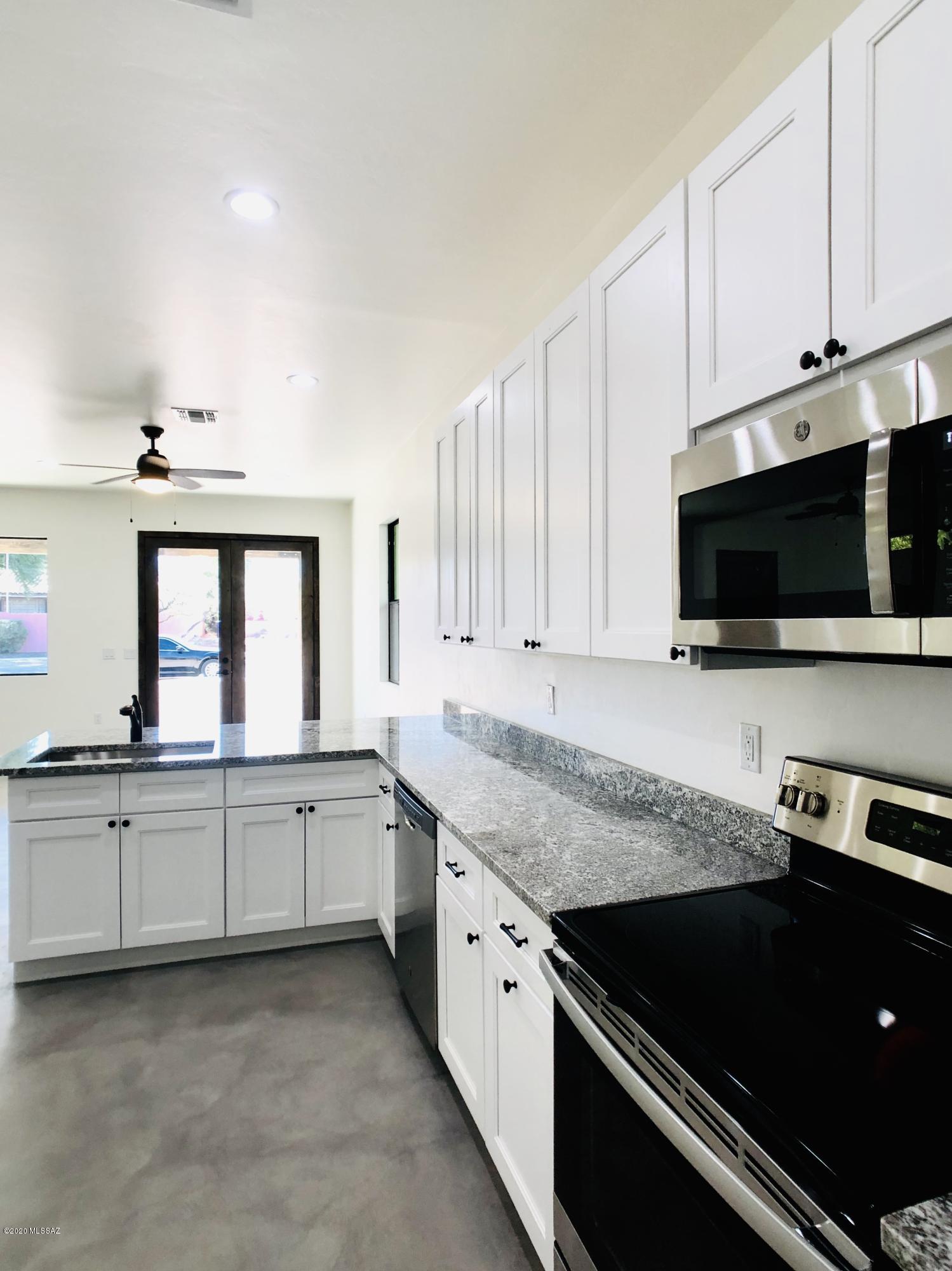 1173 E Seneca Street