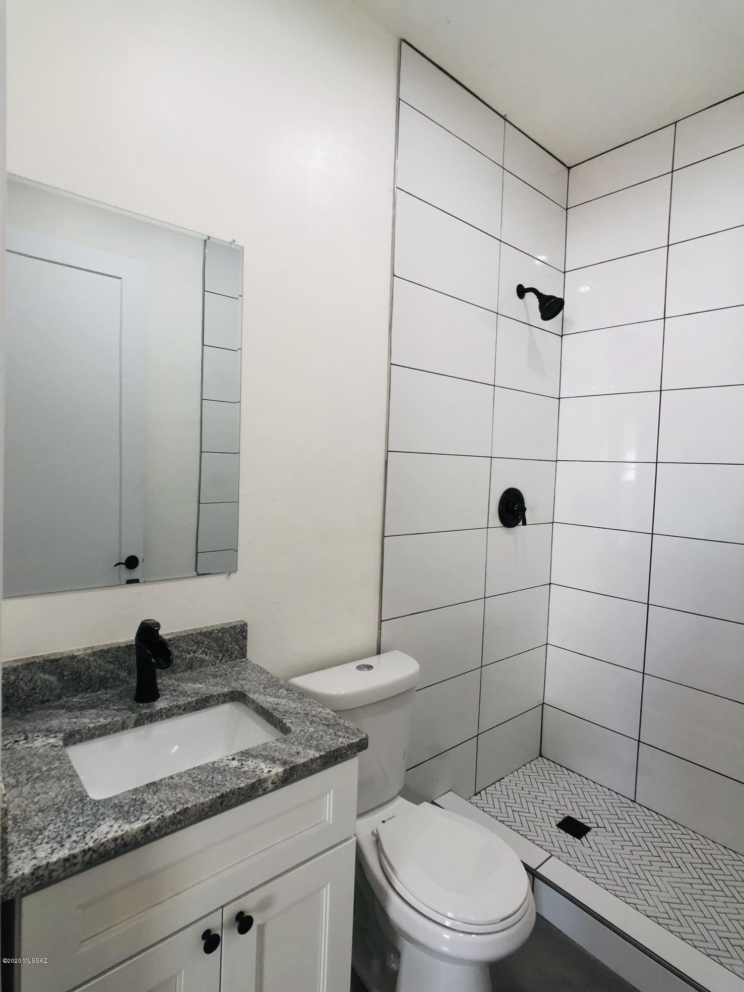 1173 E Seneca Street