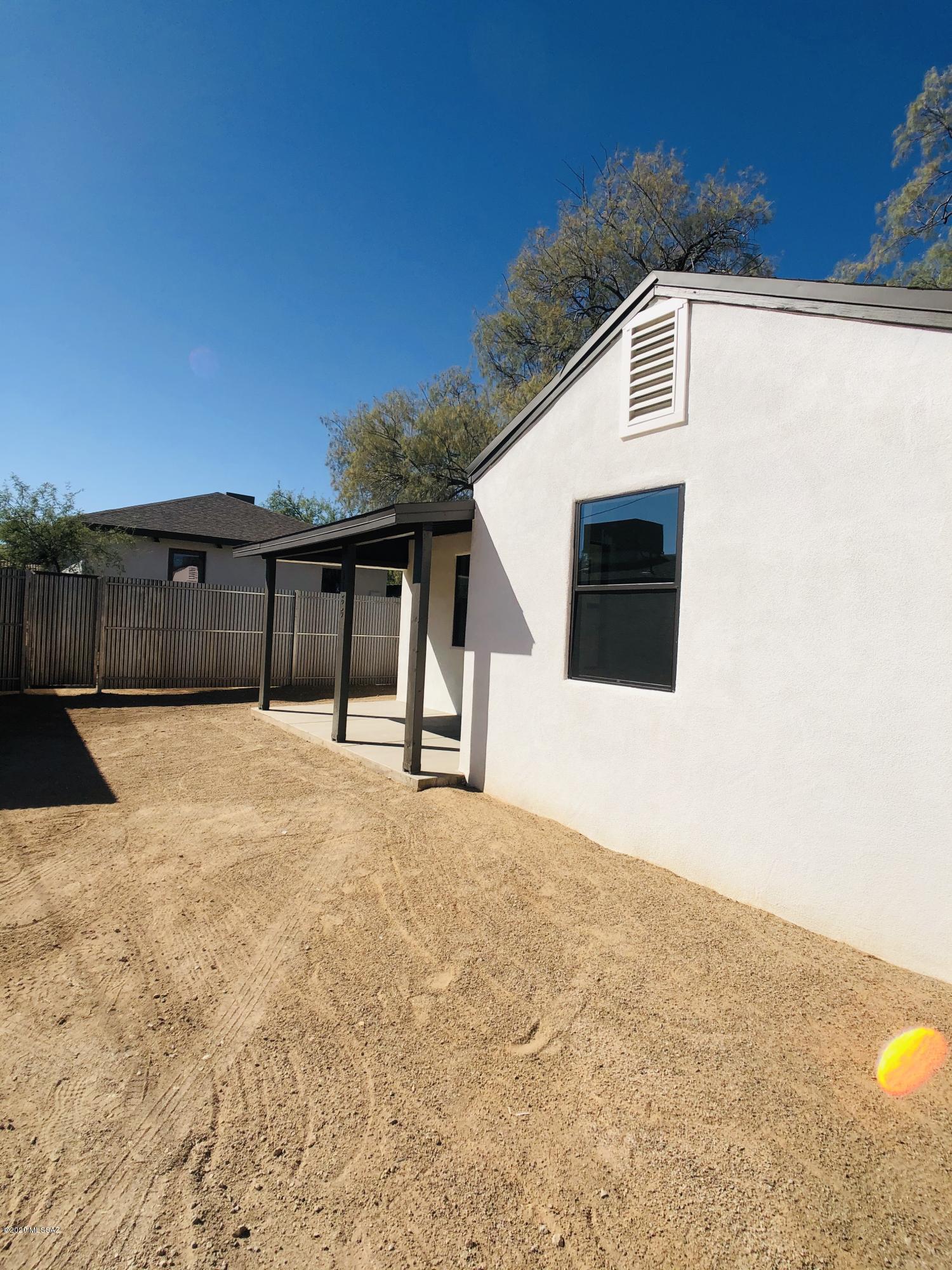 1173 E Seneca Street