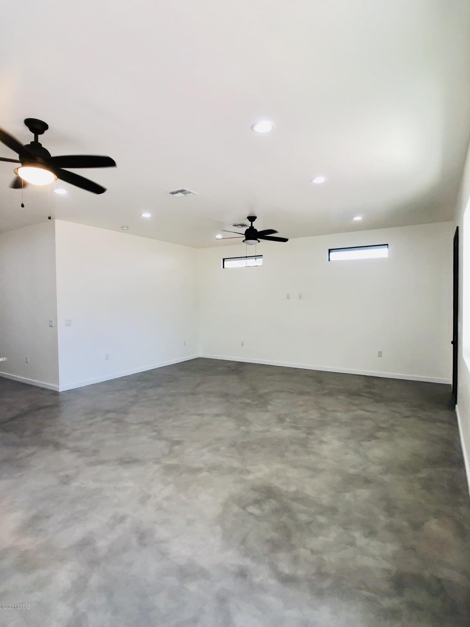 1173 E Seneca Street