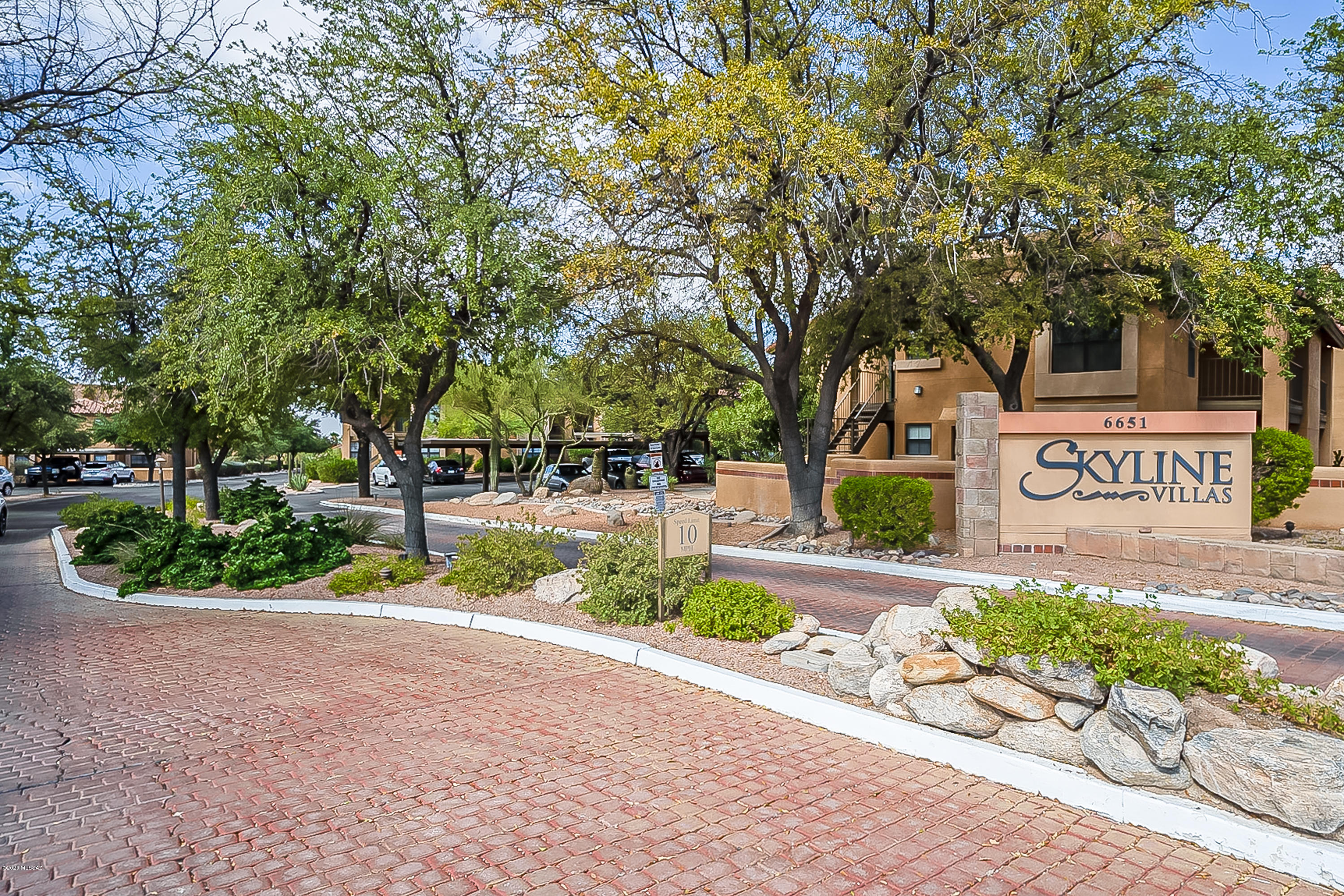 6651 N Campbell Avenue Unit: 127