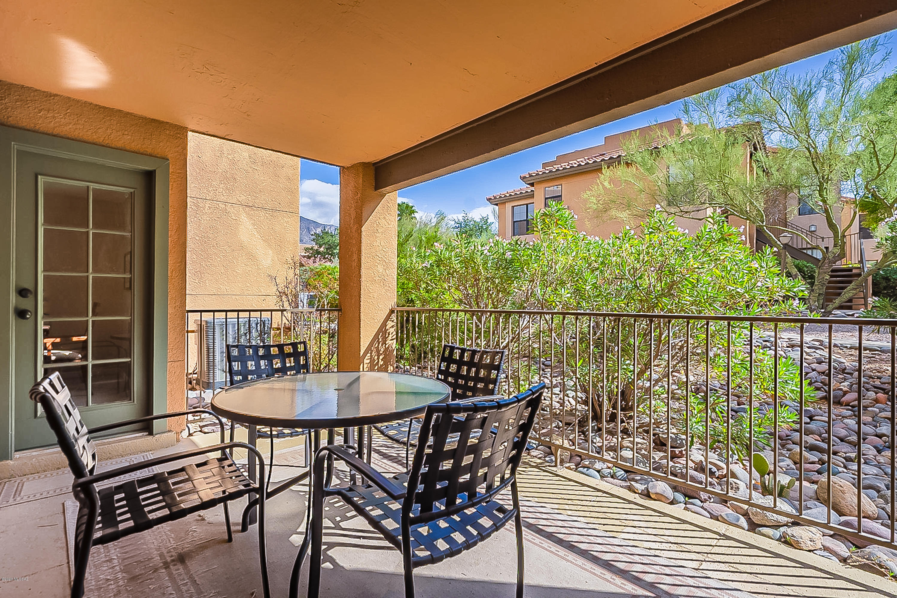 6651 N Campbell Avenue Unit: 127