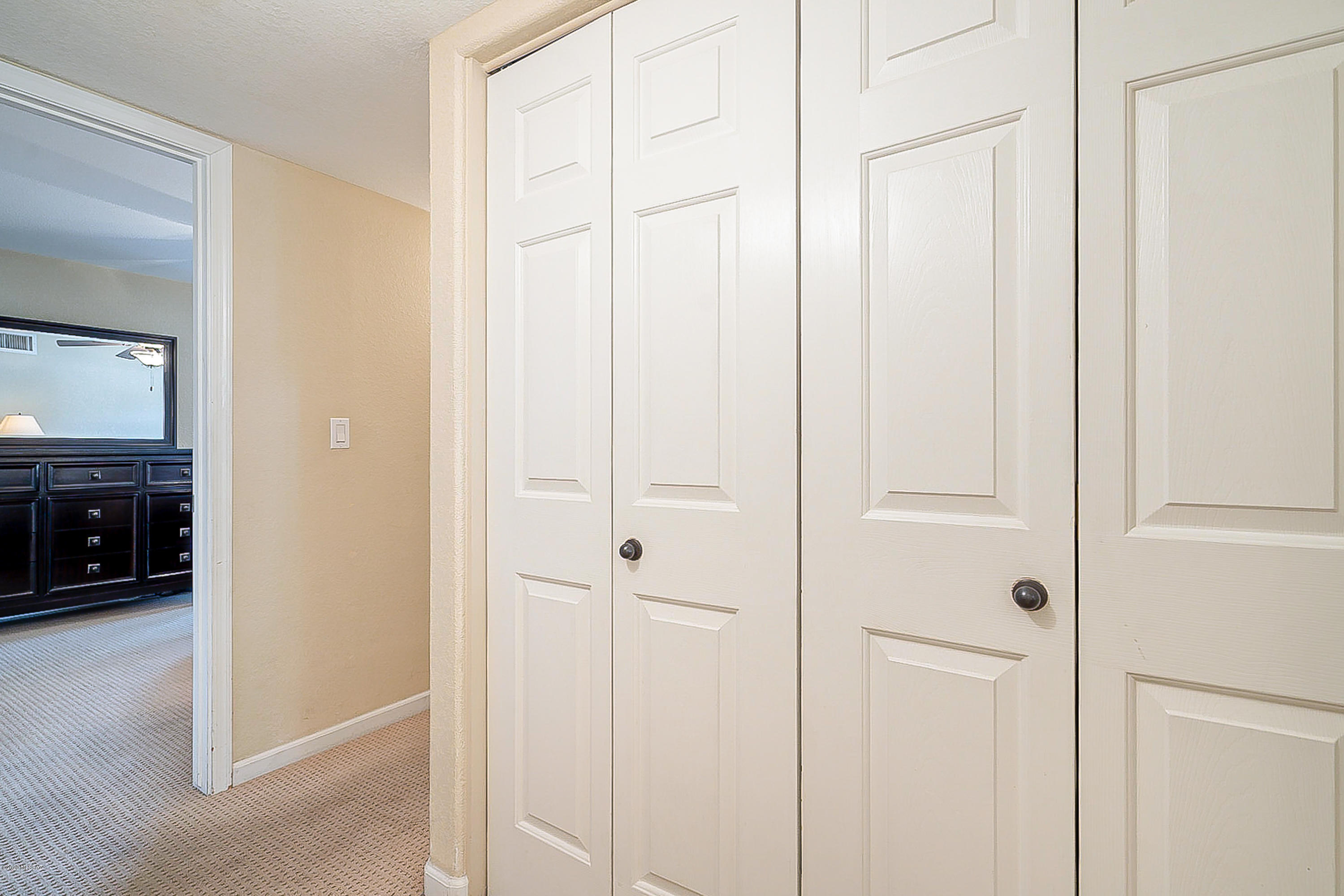 6651 N Campbell Avenue Unit: 127