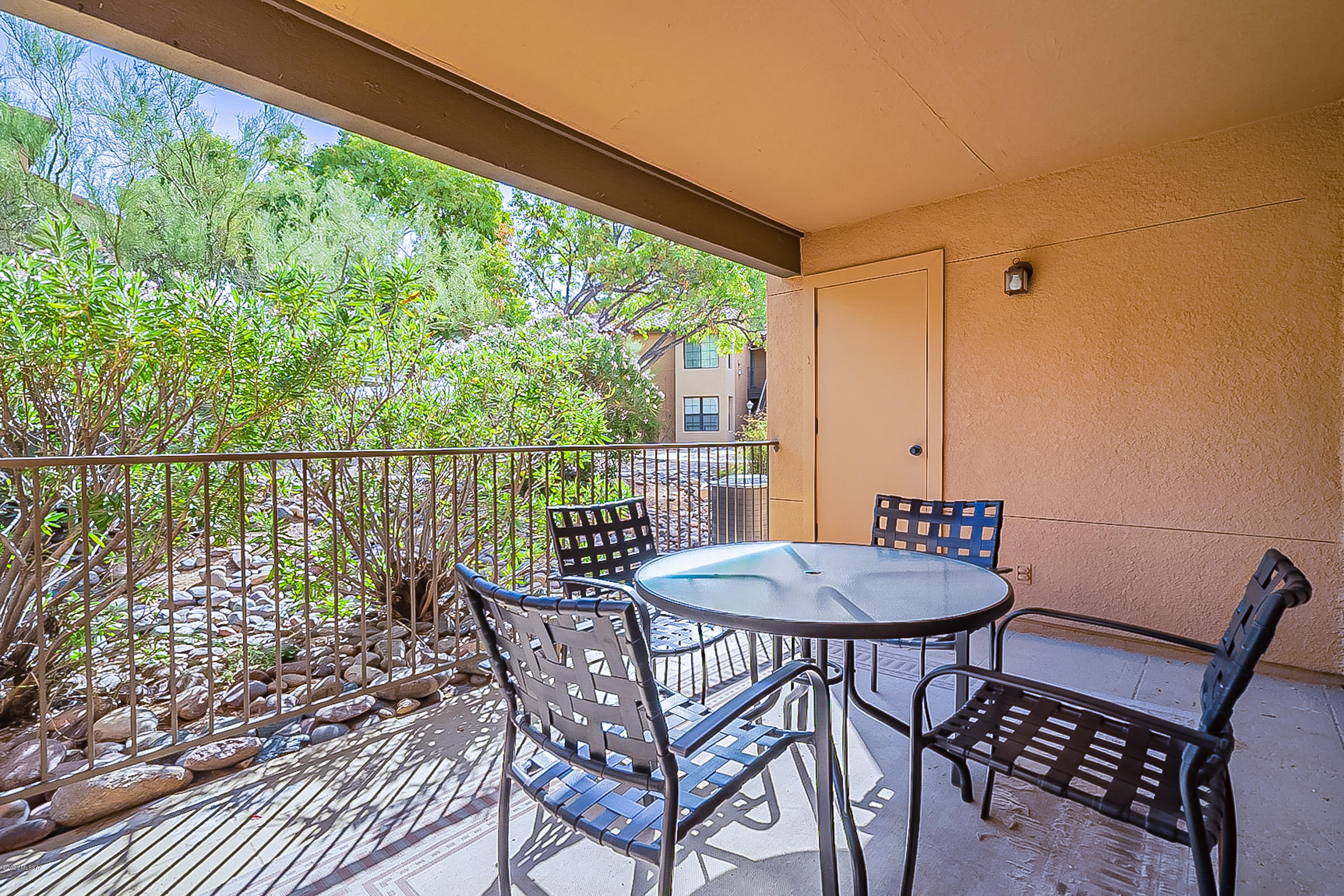 6651 N Campbell Avenue Unit: 127