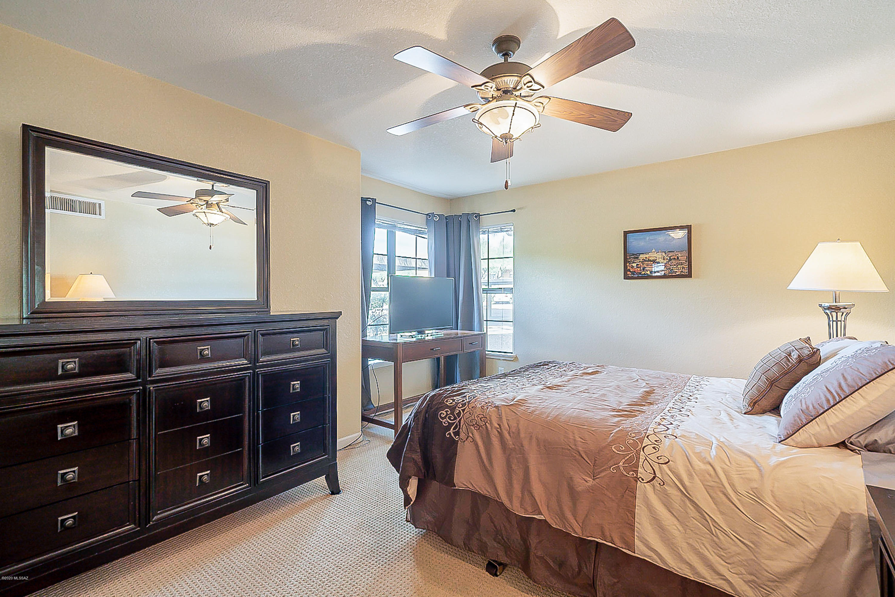 6651 N Campbell Avenue Unit: 127