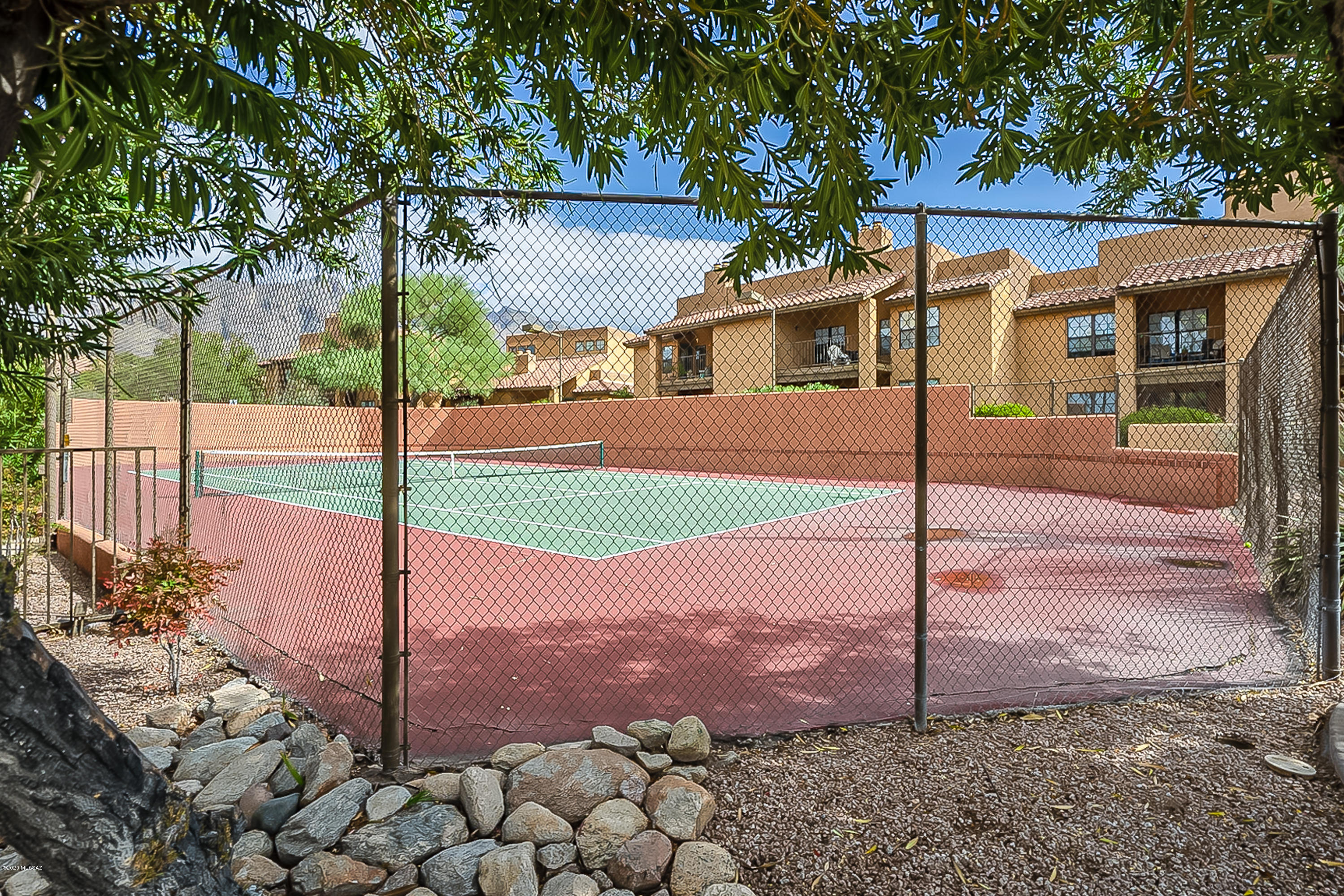 6651 N Campbell Avenue Unit: 127