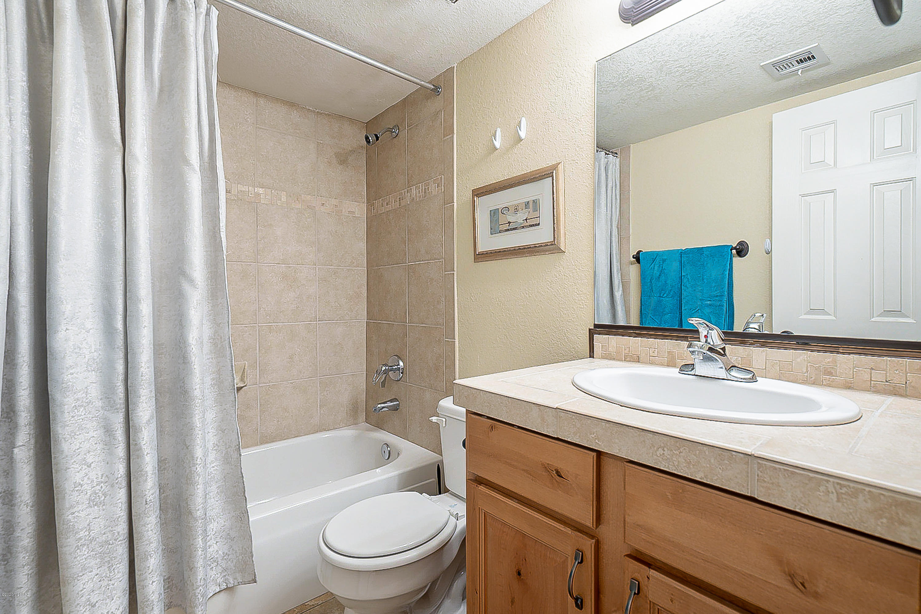 6651 N Campbell Avenue Unit: 127