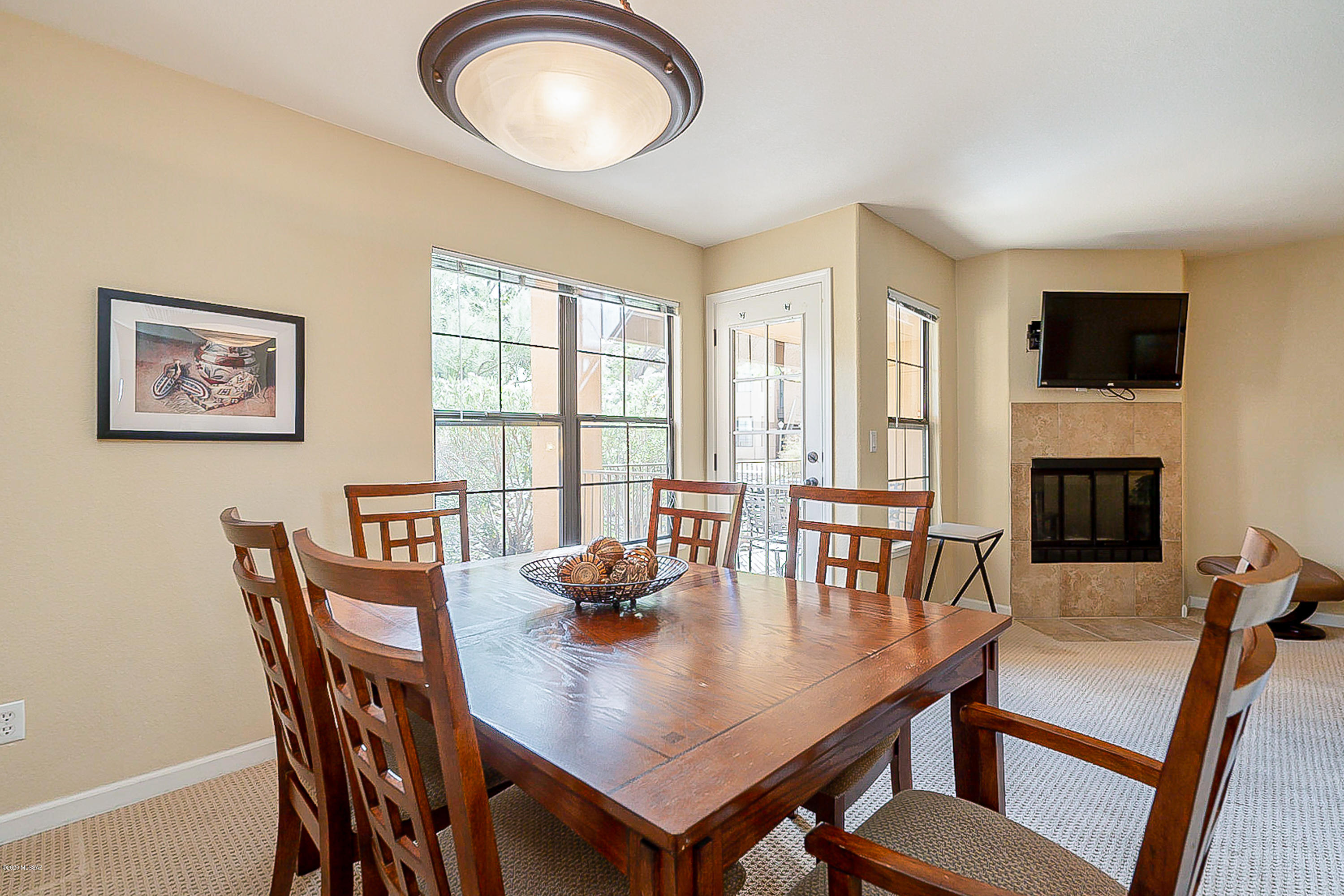 6651 N Campbell Avenue Unit: 127