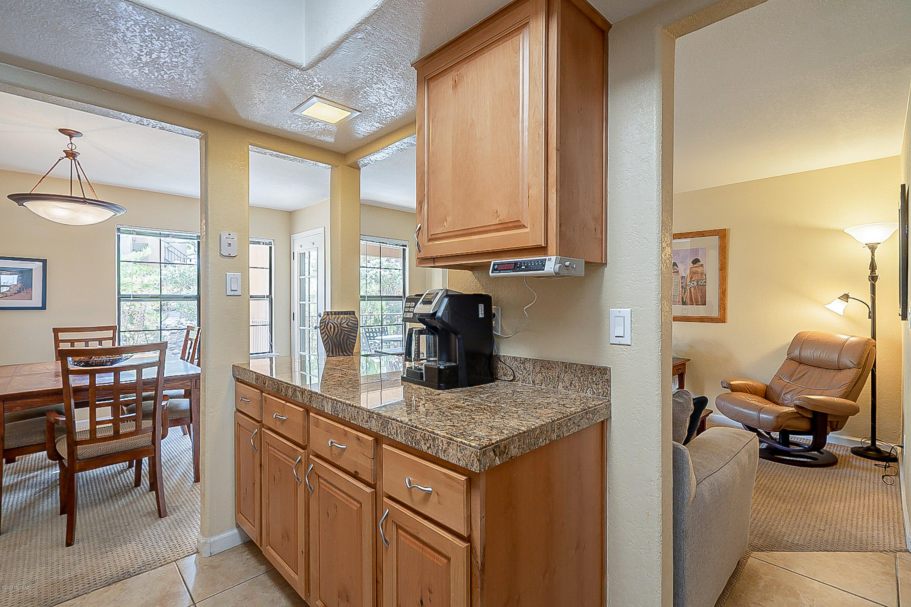 6651 N Campbell Avenue Unit: 127