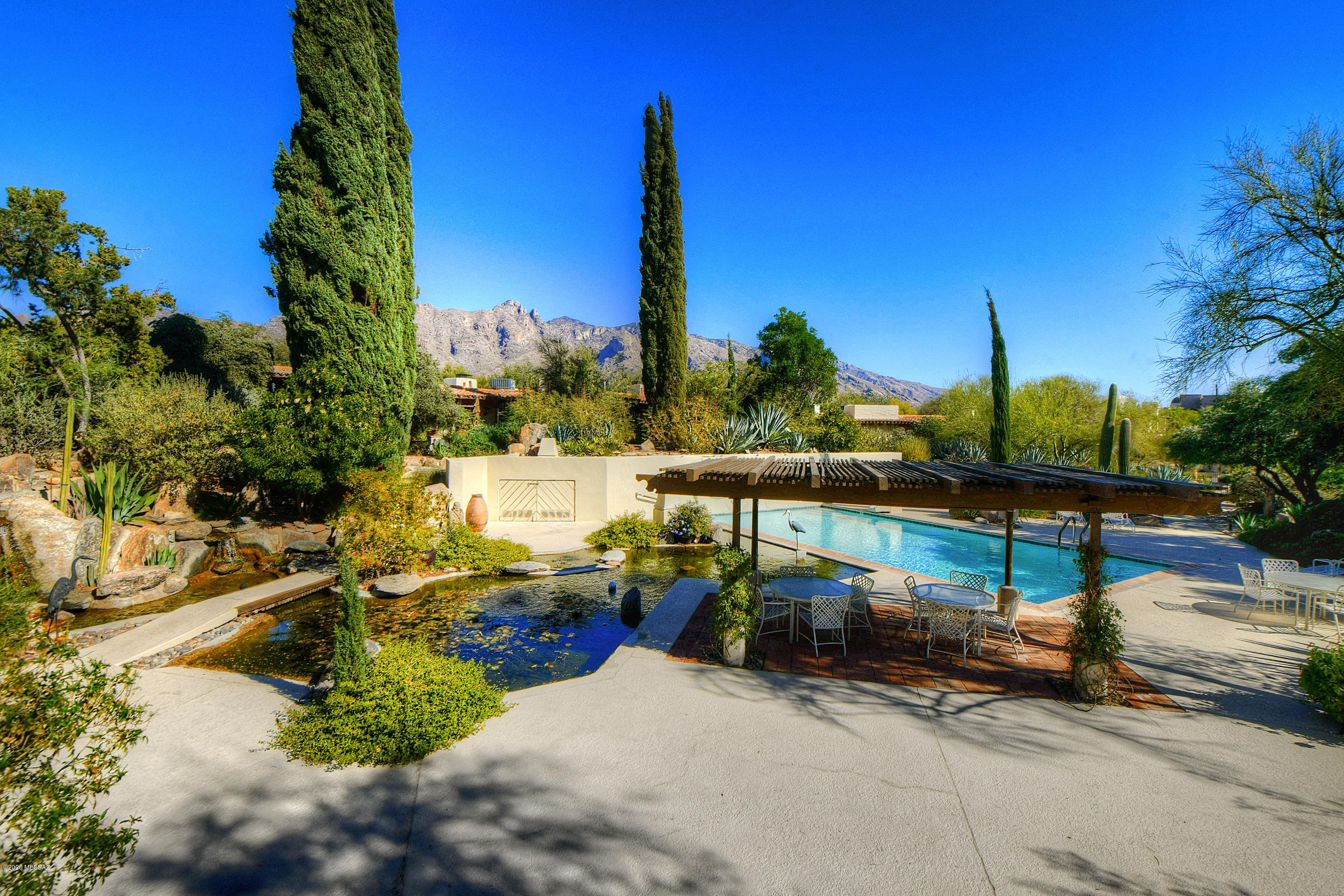 2600 E Skyline Drive Unit: 9