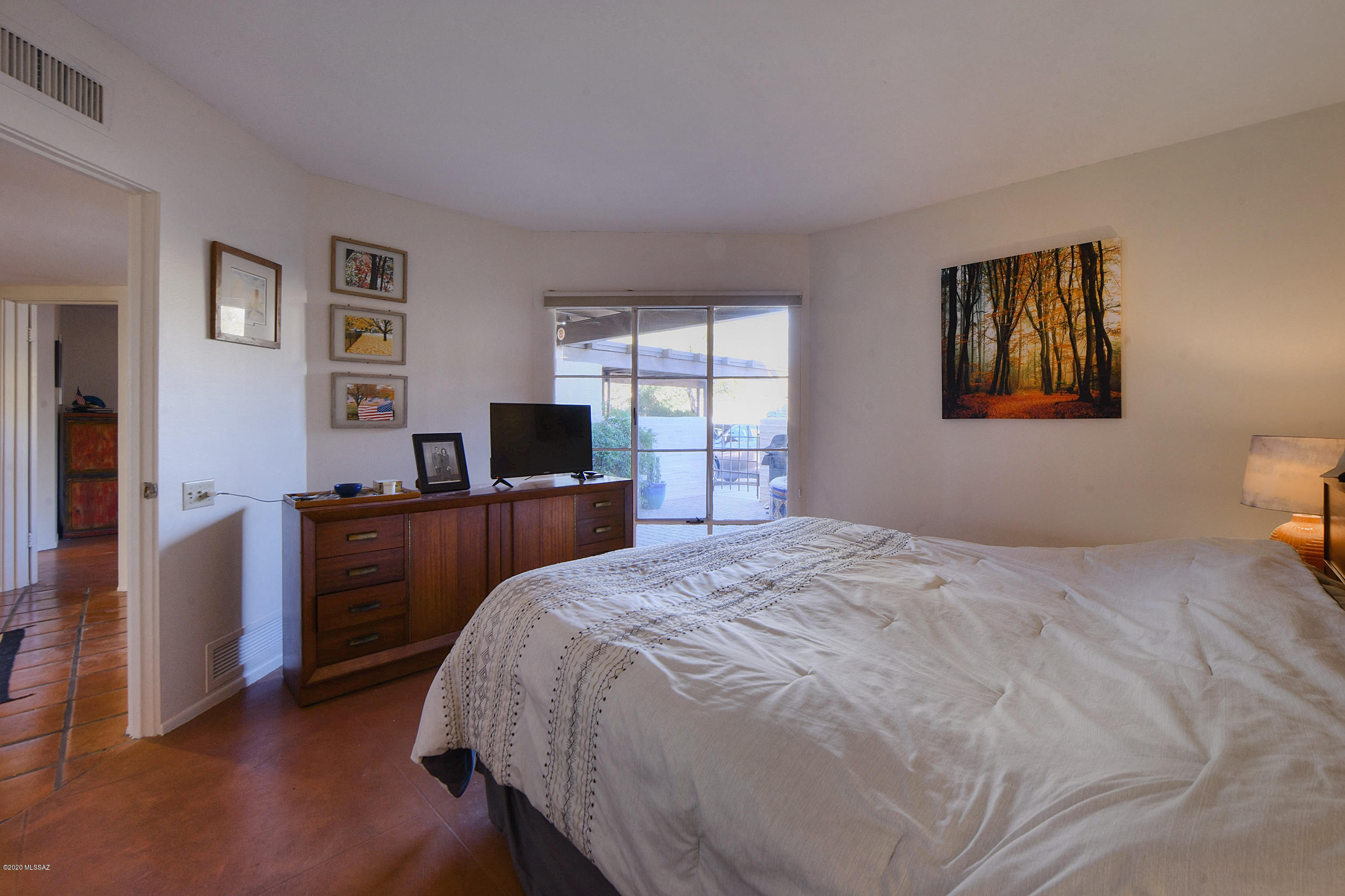 2600 E Skyline Drive Unit: 9