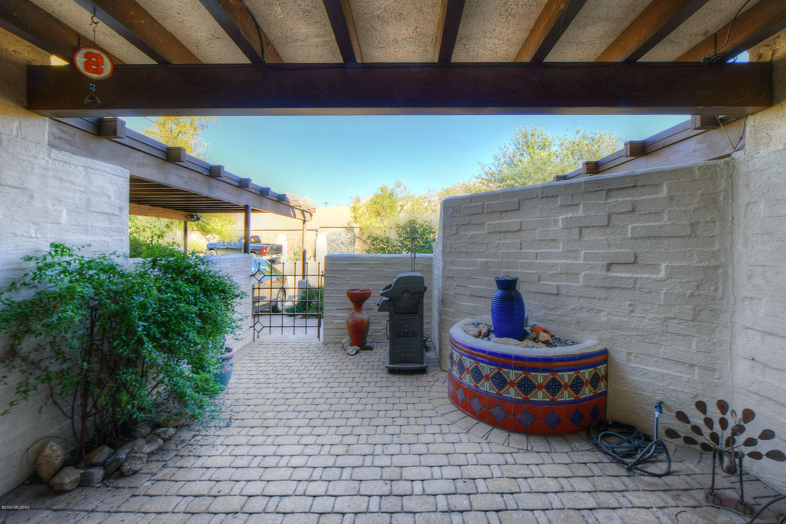 2600 E Skyline Drive Unit: 9