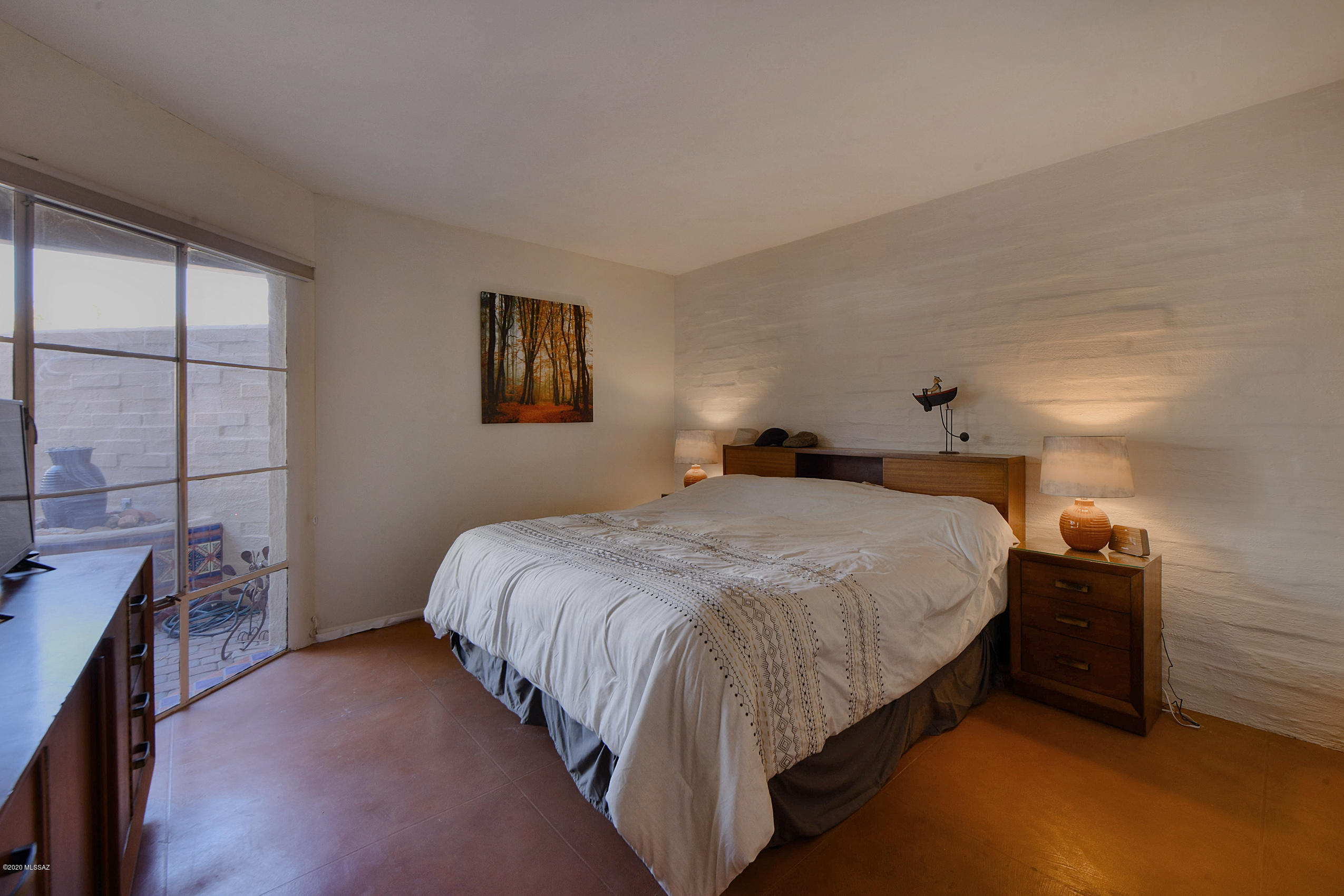 2600 E Skyline Drive Unit: 9