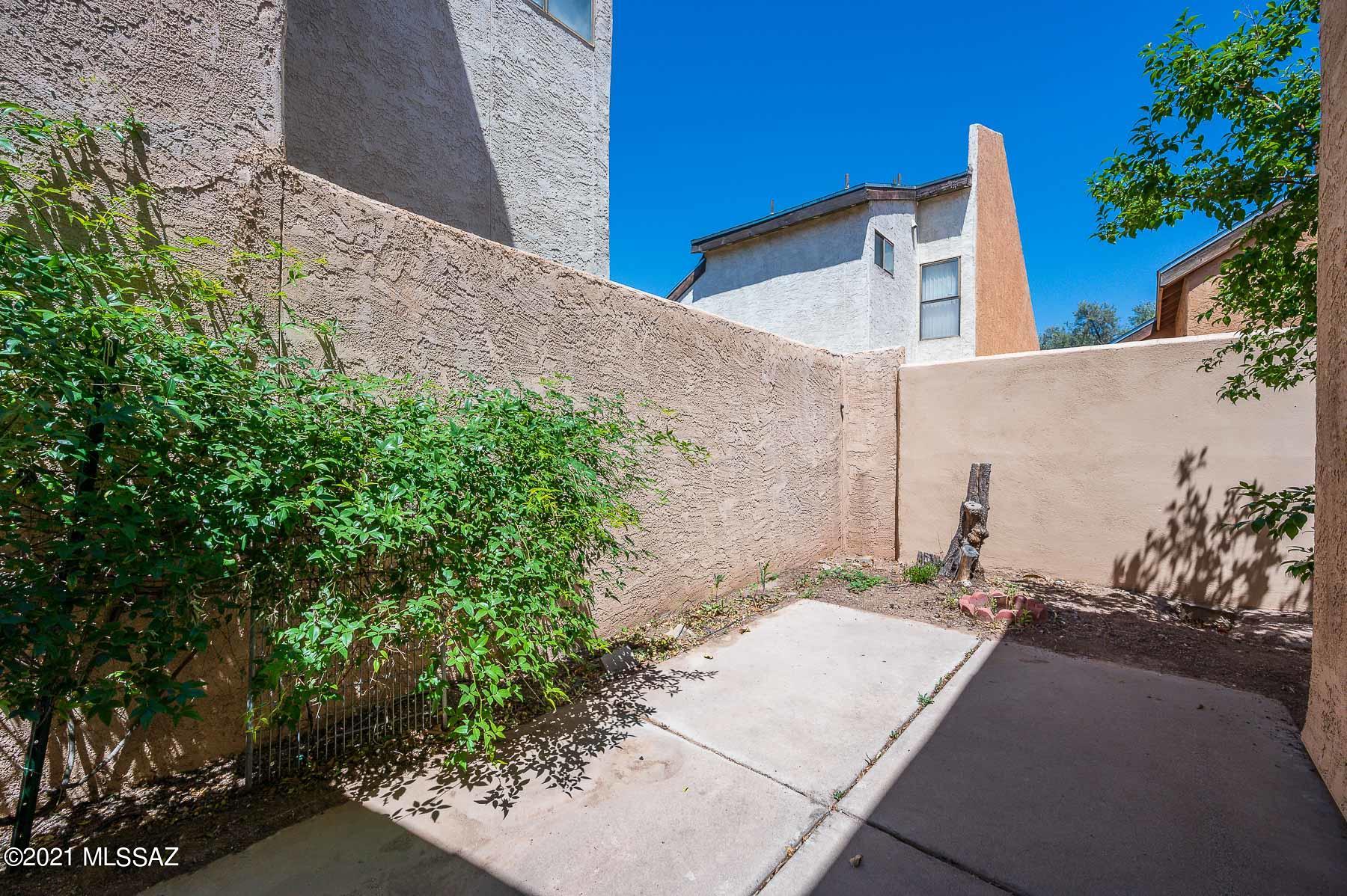 1432 W Calle Gallego