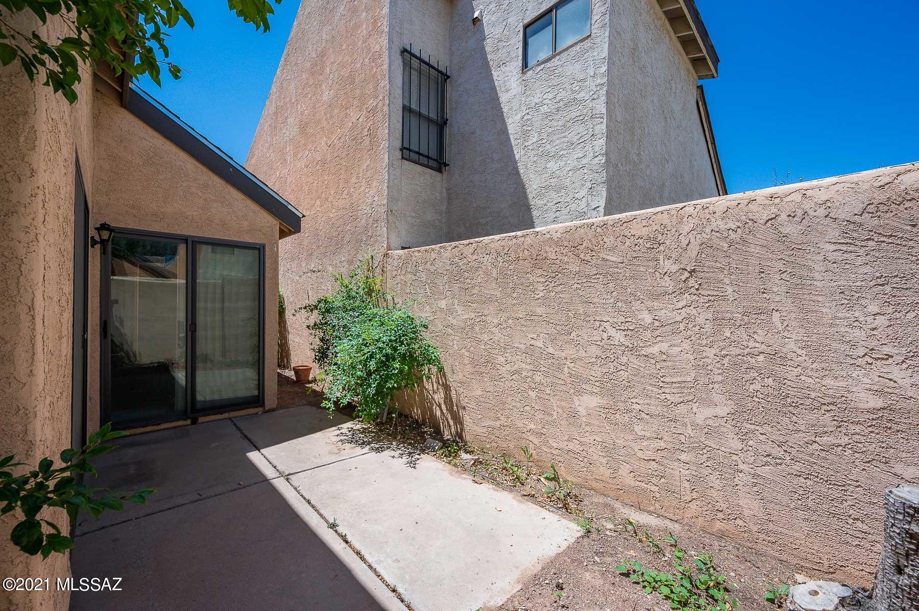 1432 W Calle Gallego