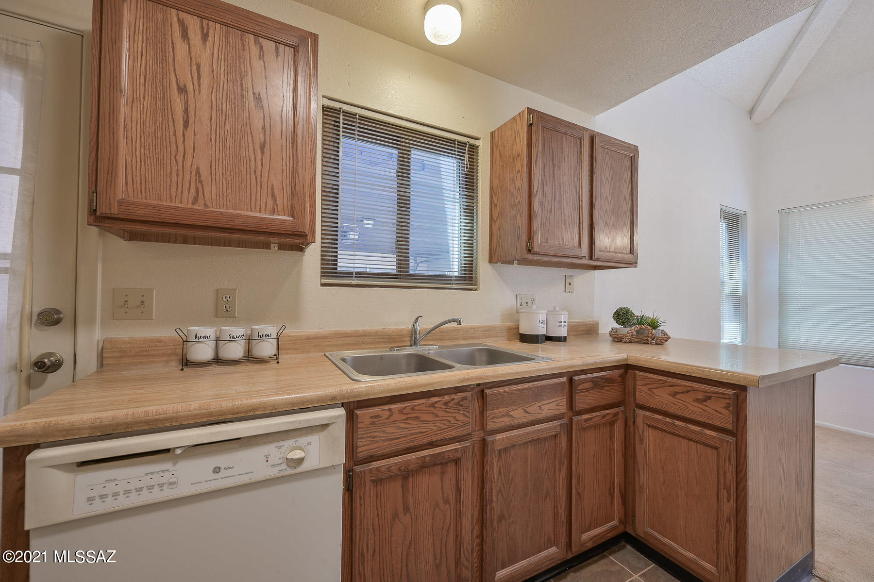 1432 W Calle Gallego