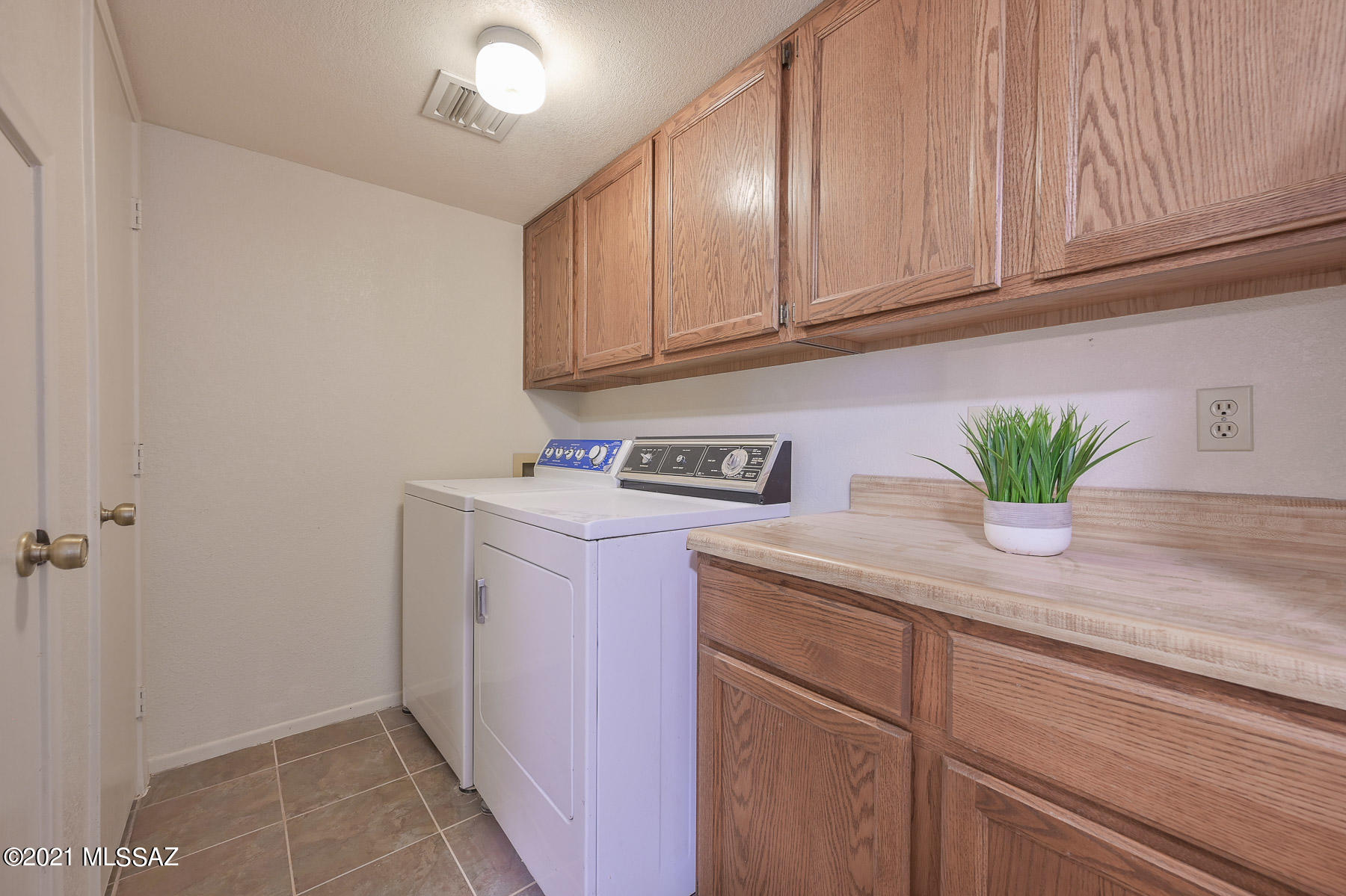 1432 W Calle Gallego