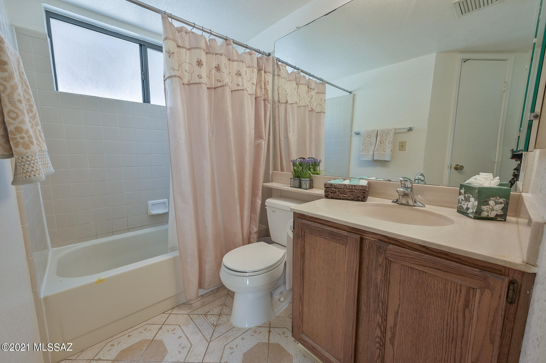 1432 W Calle Gallego