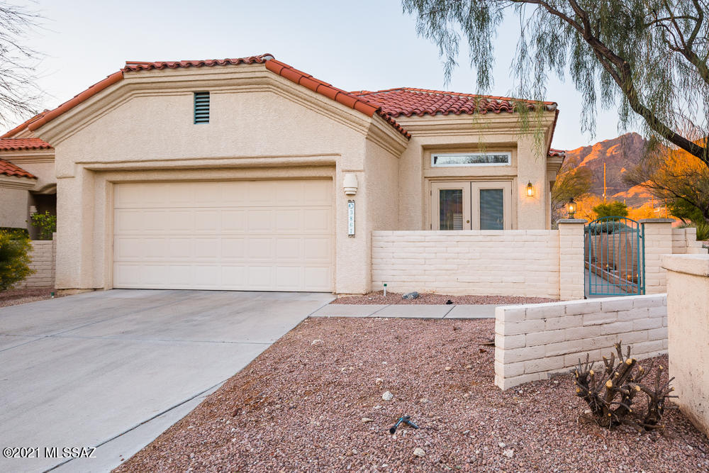 3867 E Calle Cayo