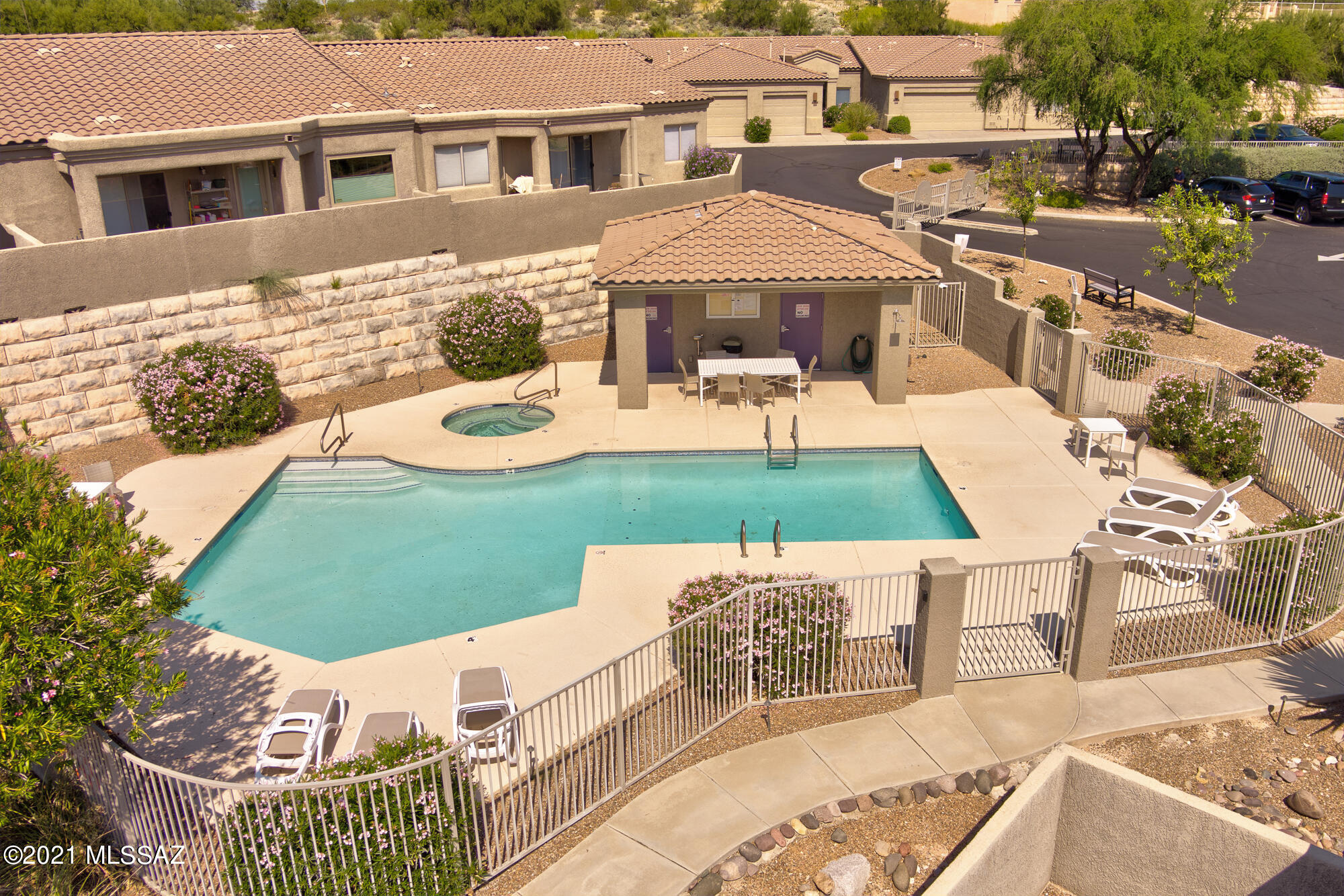 3869 N Forest Park Drive
